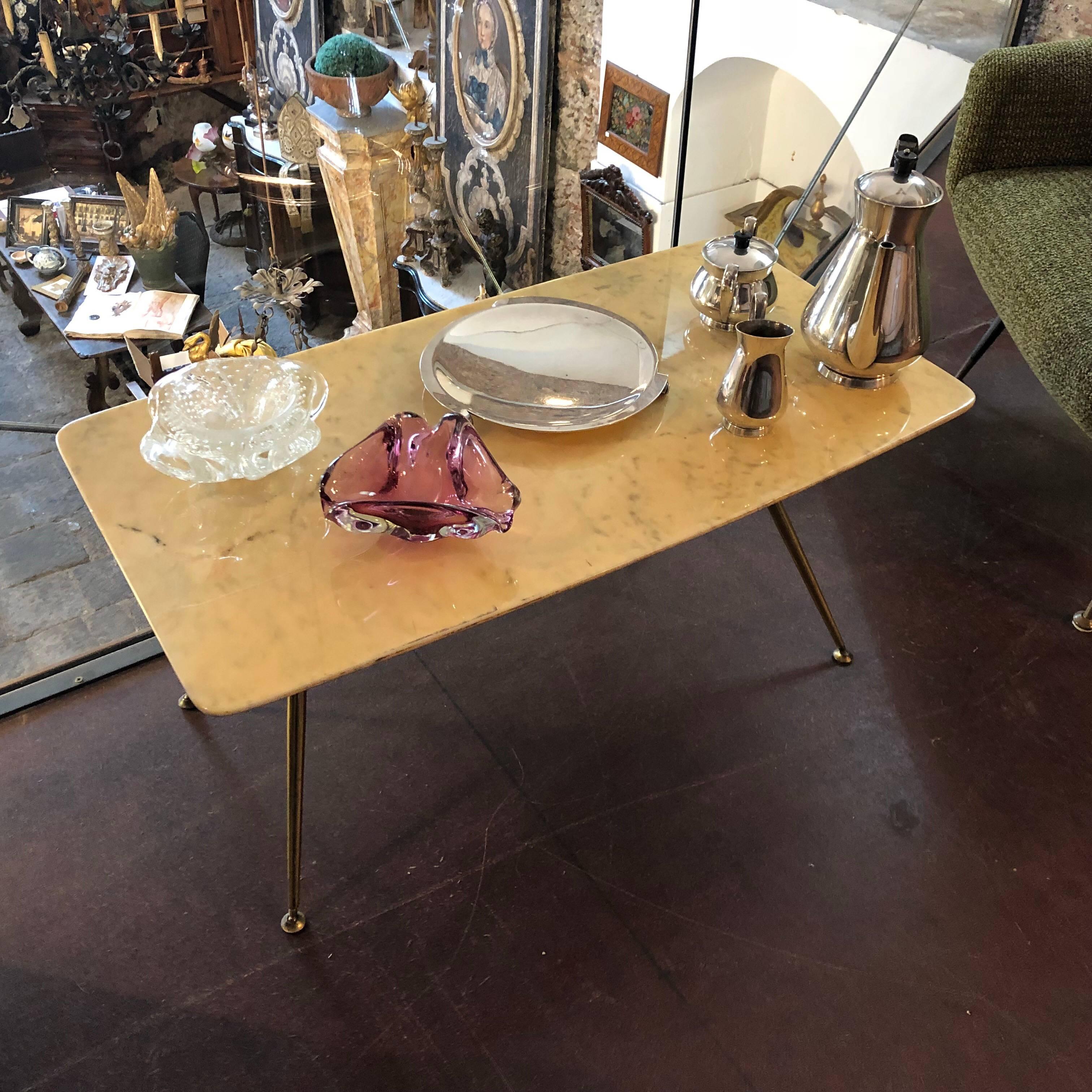 Mid-Century Modern Italian Yellow Marble and Brass Rectangular Coffee Table 1950 4