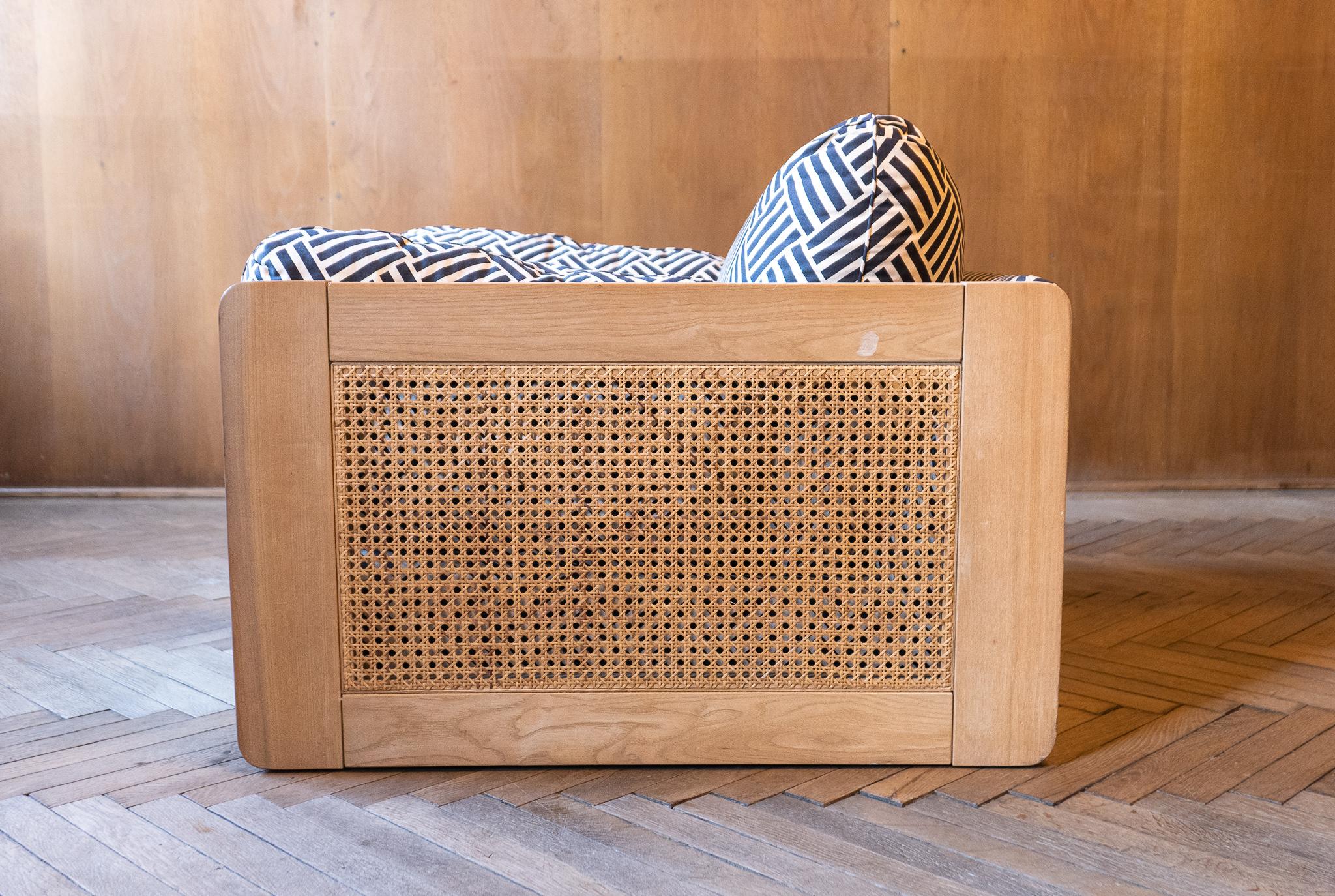 Modernes italienisches Holz-Rattan-Set aus der Mitte des Jahrhunderts, 2 Sofas und Stuhl, Italien 1970er Jahre im Angebot 6