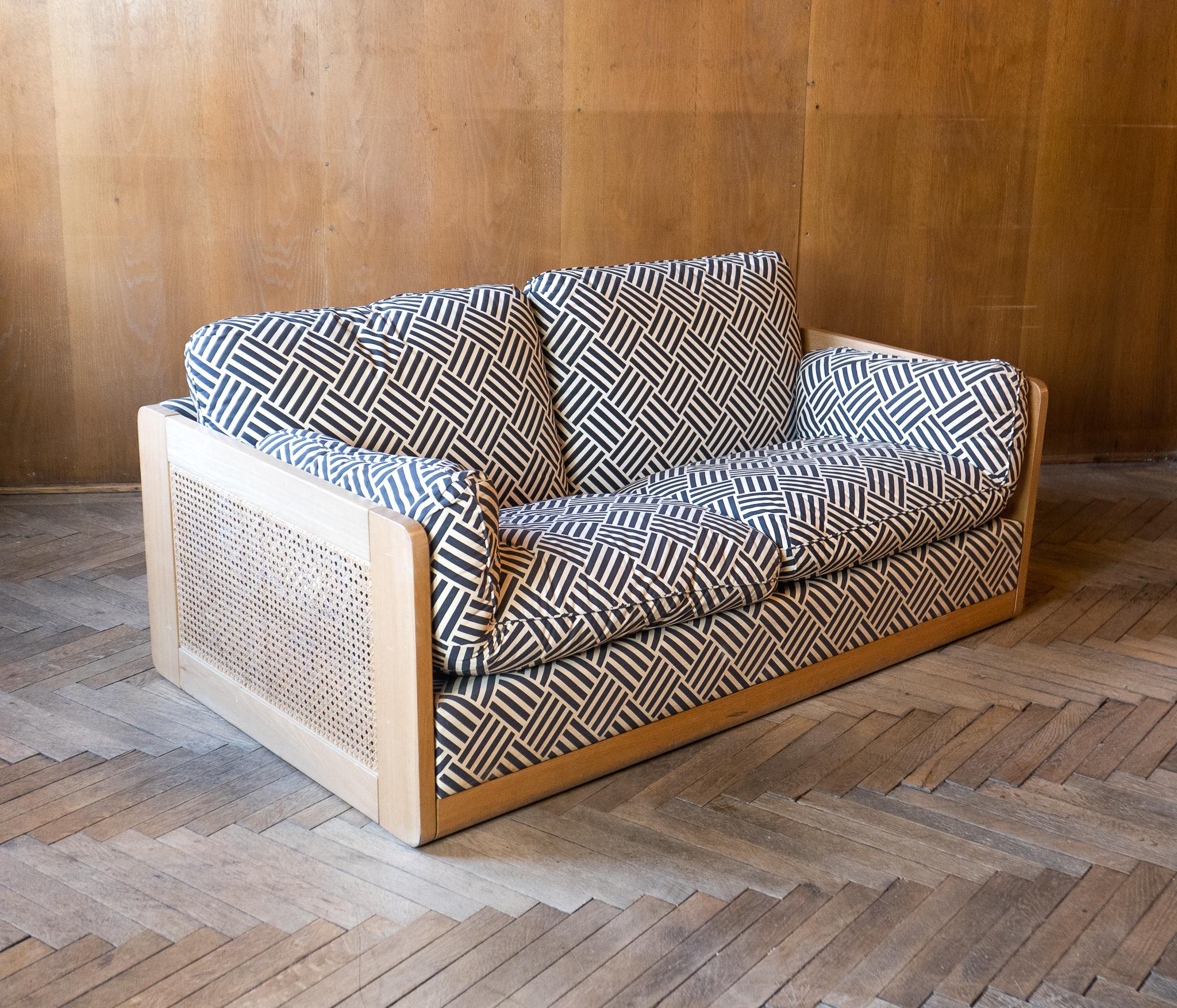 Modernes italienisches Holz-Rattan-Set aus der Mitte des Jahrhunderts, 2 Sofas und Stuhl, Italien 1970er Jahre (Italienisch) im Angebot