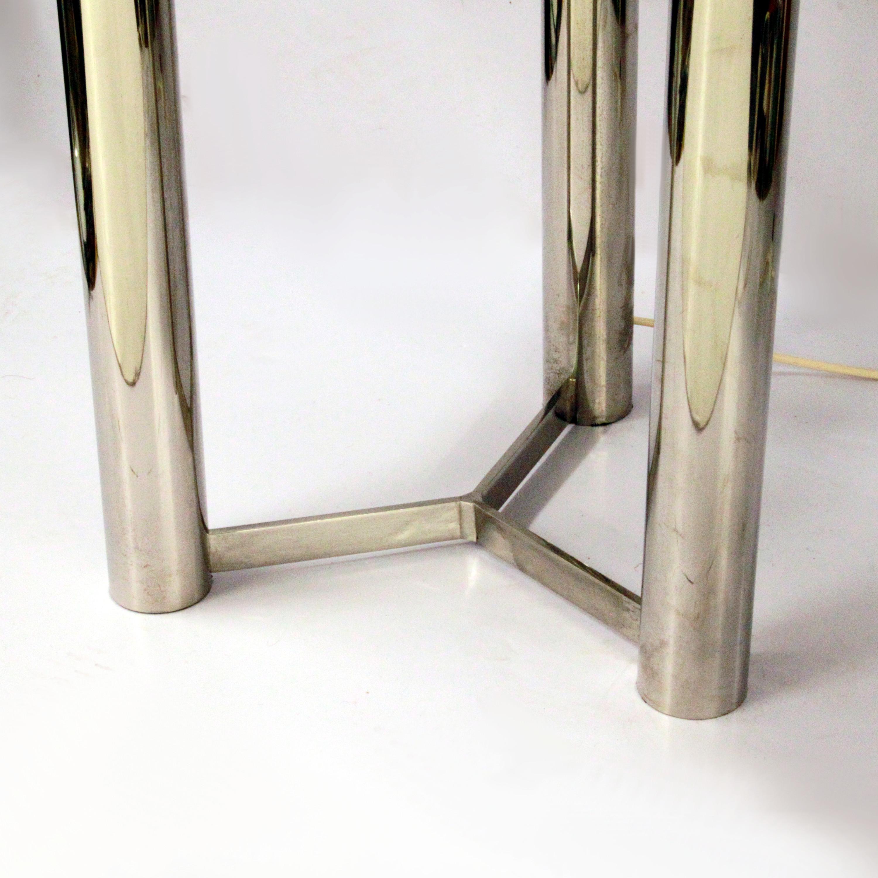Mid Century Modern J. T. Kalmar Franken KG Atomic 7 Chrome Table Lamp In Good Condition For Sale In Lafayette, IN