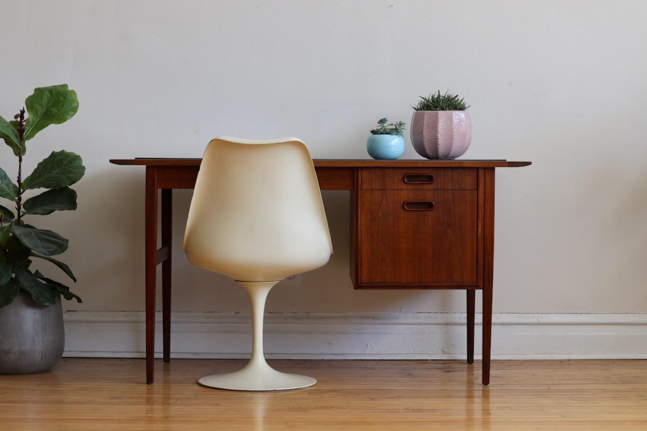 Mid-Century Modern Jack Cartwright Walnut Desk 3