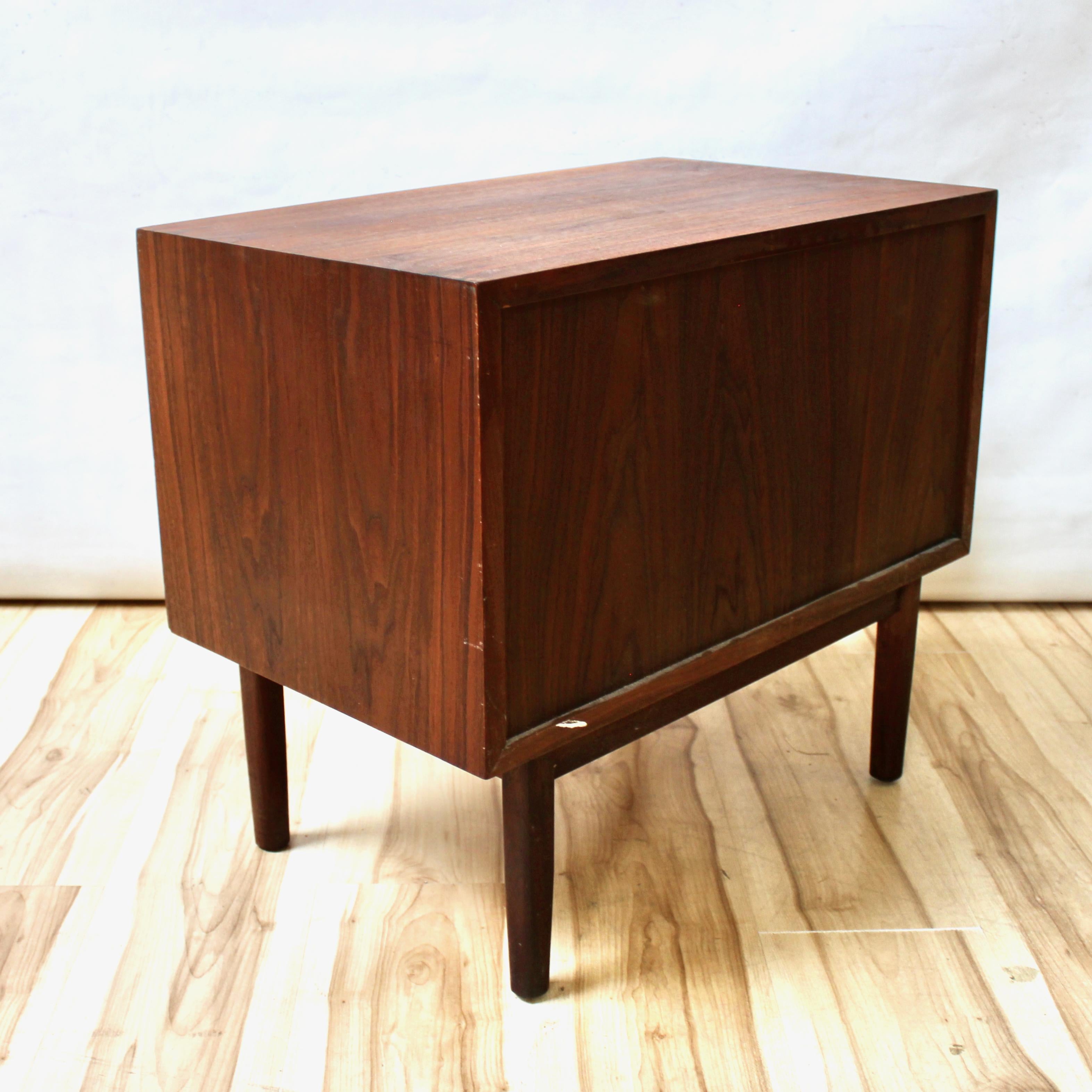 Mid-Century Modern Jack Cartwright Walnut Nightstand/Cabinet 1