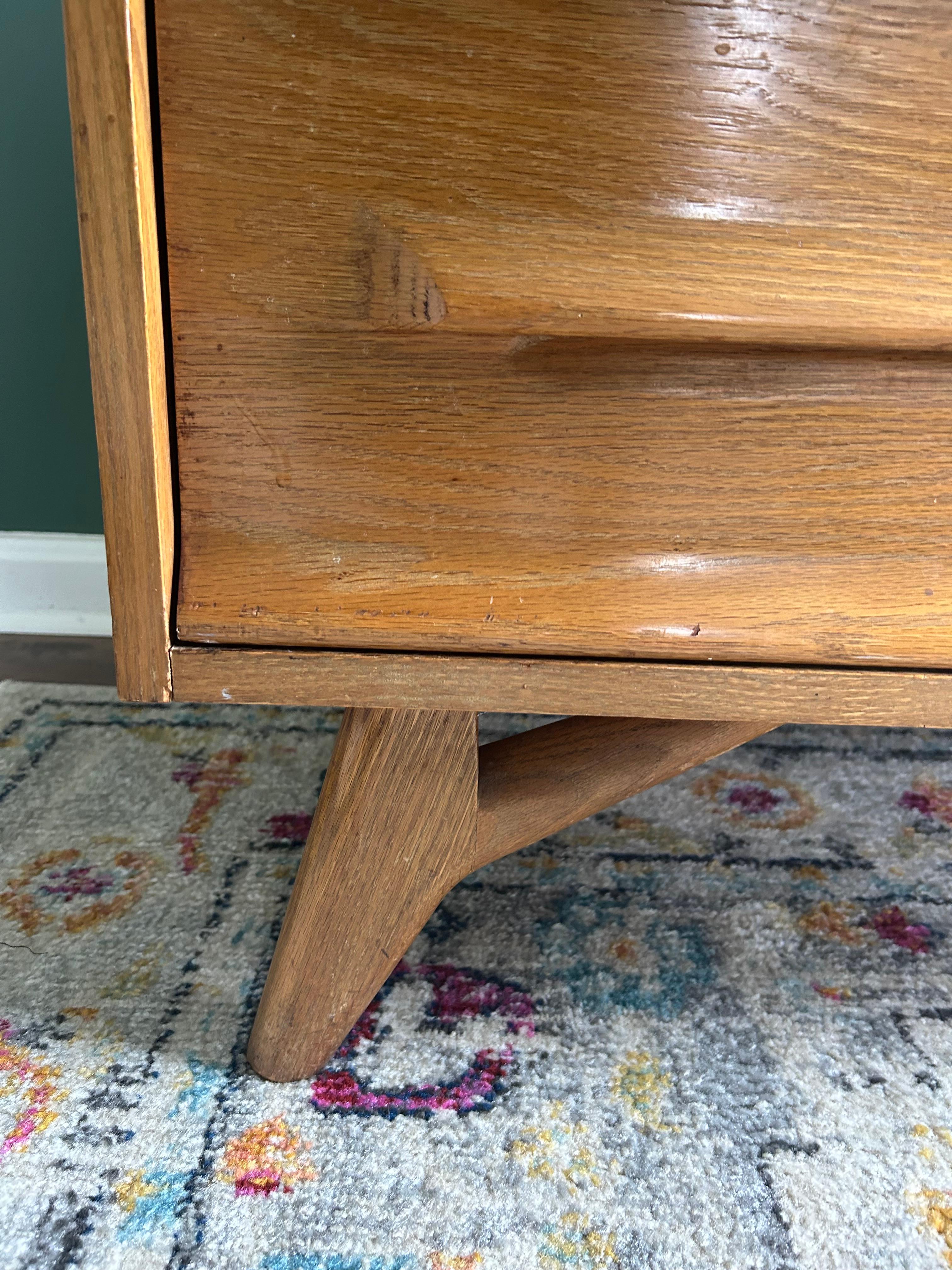 Mid-Century Modern Jack Van Der Molan Gentleman's Dresser for Vanleigh For Sale 10