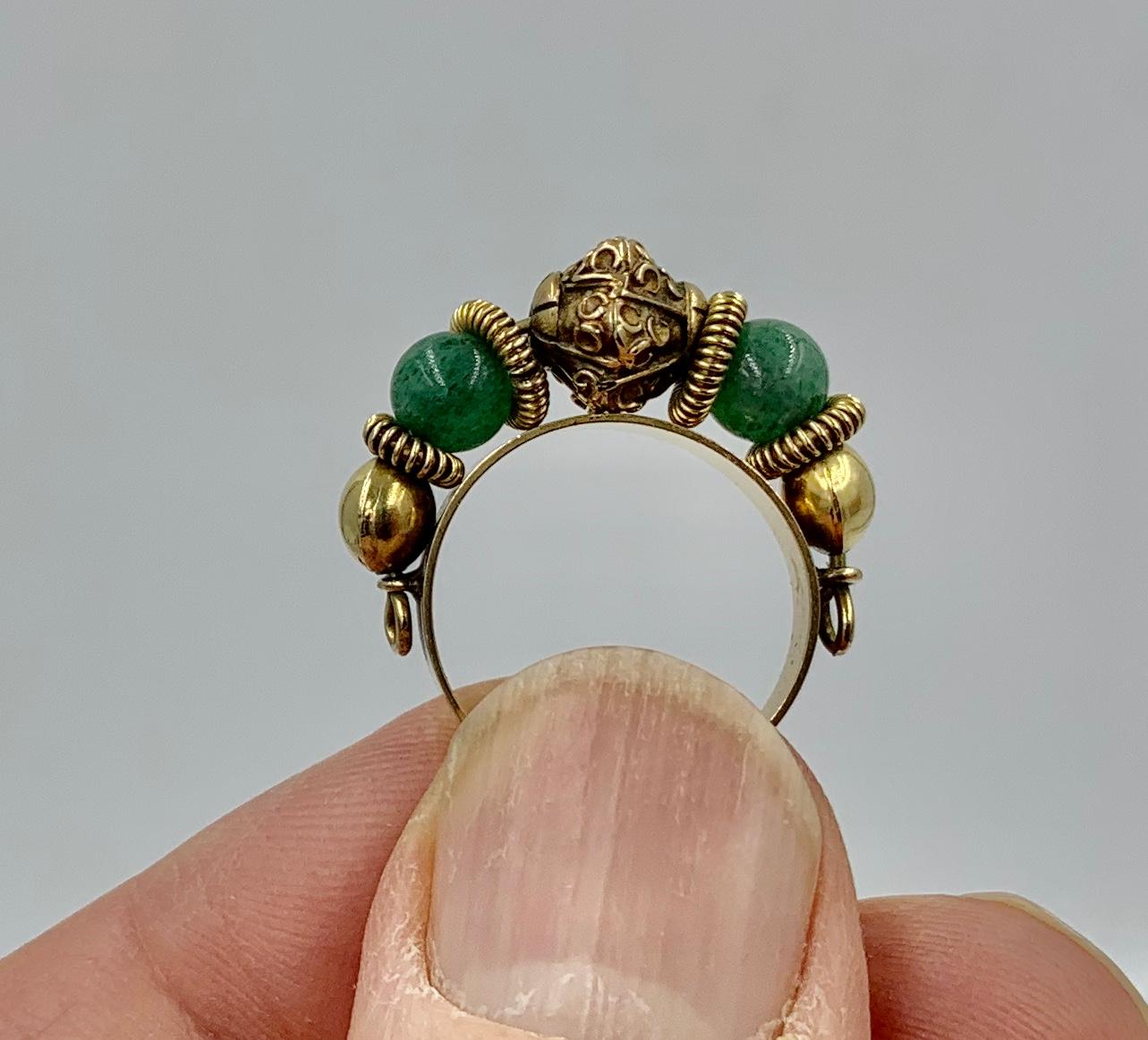 Contemporary Mid-Century Modern Jade 18 Karat Gold Ring Moghul Style Bead