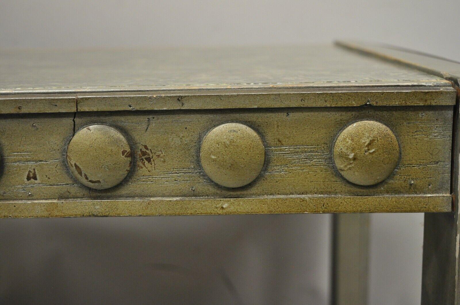 Table d'appoint en argent de style James Mont moderne du milieu du siècle dernier en vente 6