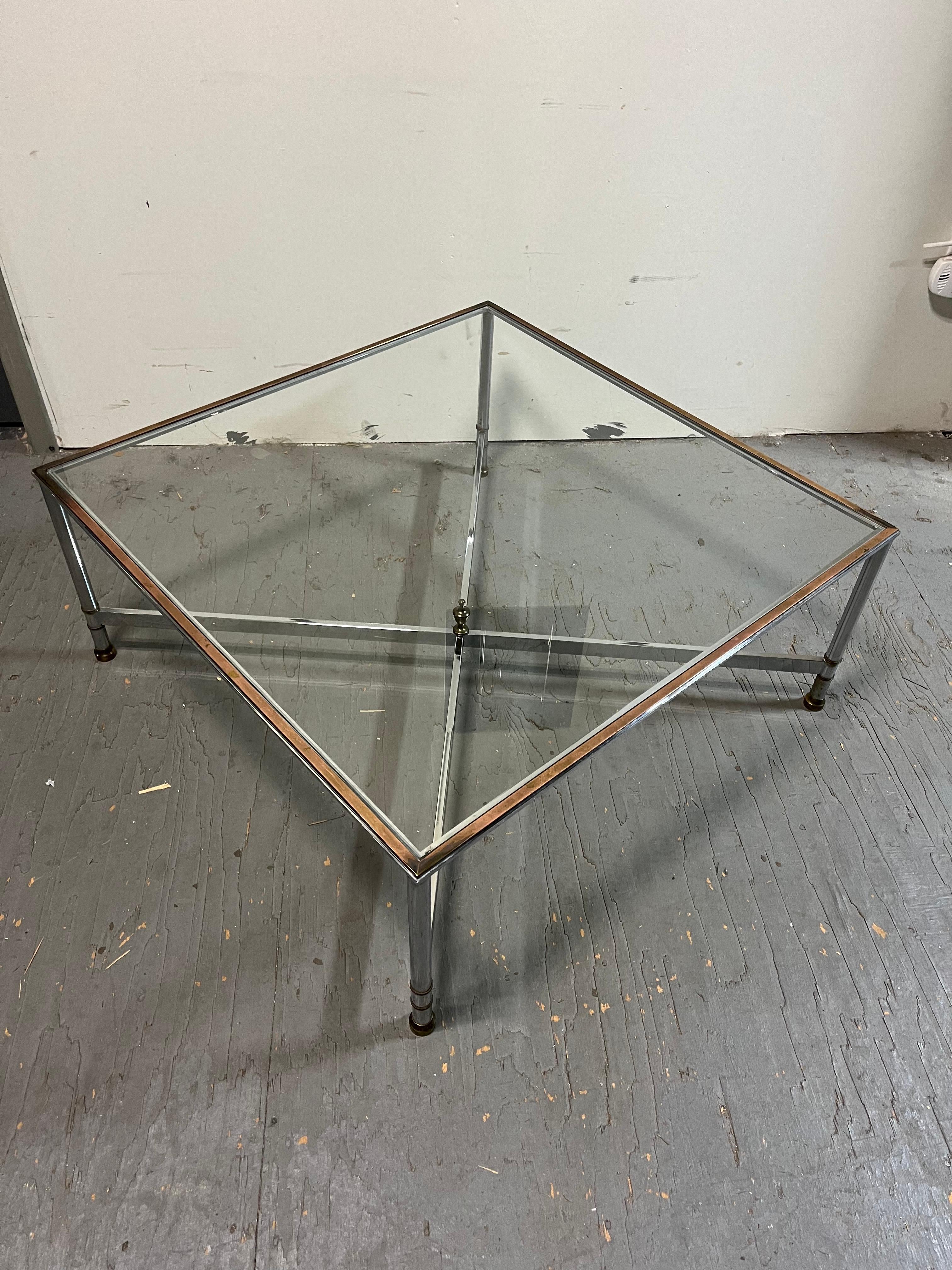 italien Table basse en laiton chromé The Modernity en vente