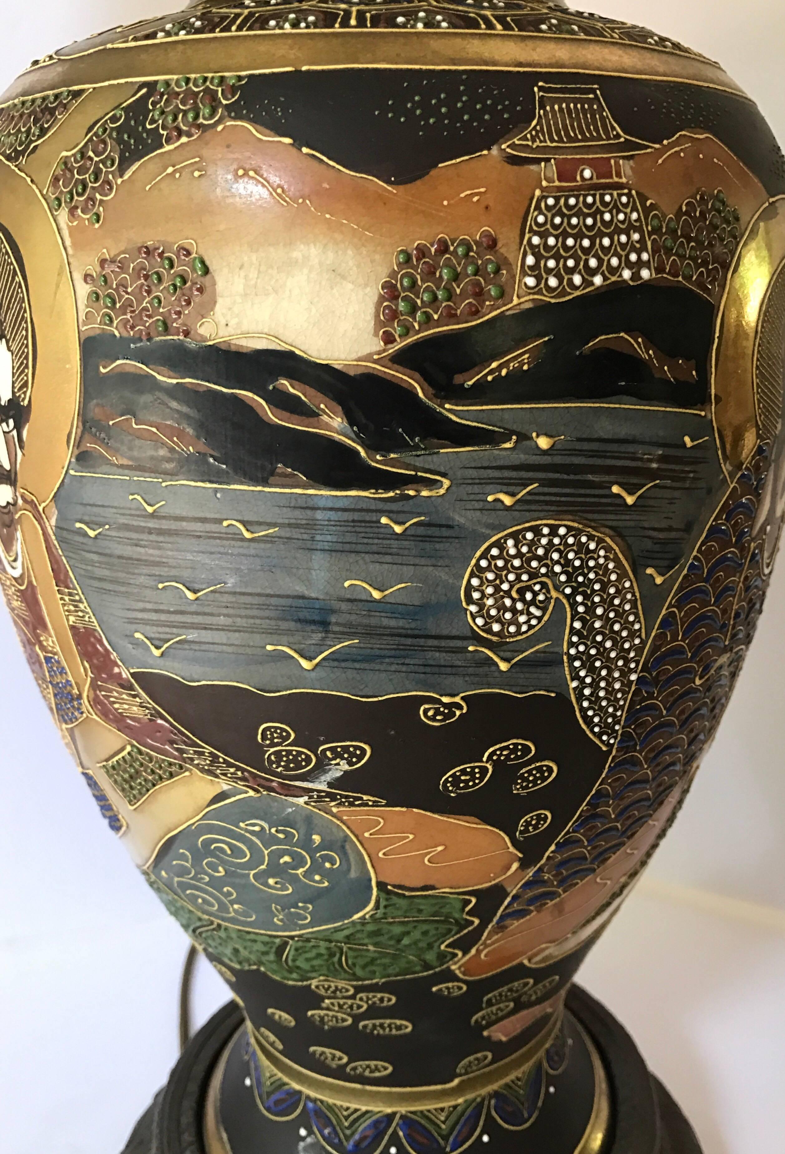 Mid-Century Modern Japanese Satsuma Urn Vessel Table Lamp In Excellent Condition In West Hartford, CT
