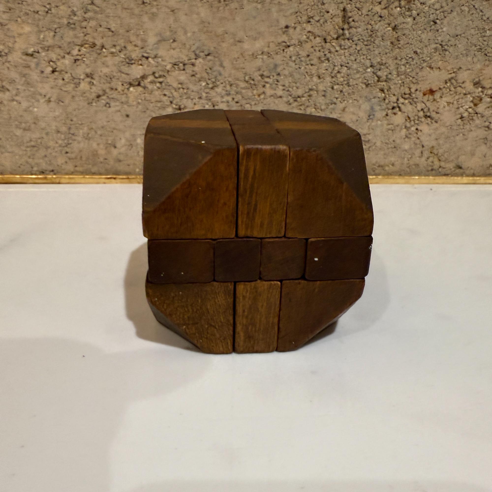 Mid-Century moderno Puzzle Kumiki in legno giapponese di metà secolo Made In Japan Wood Wood toy in vendita