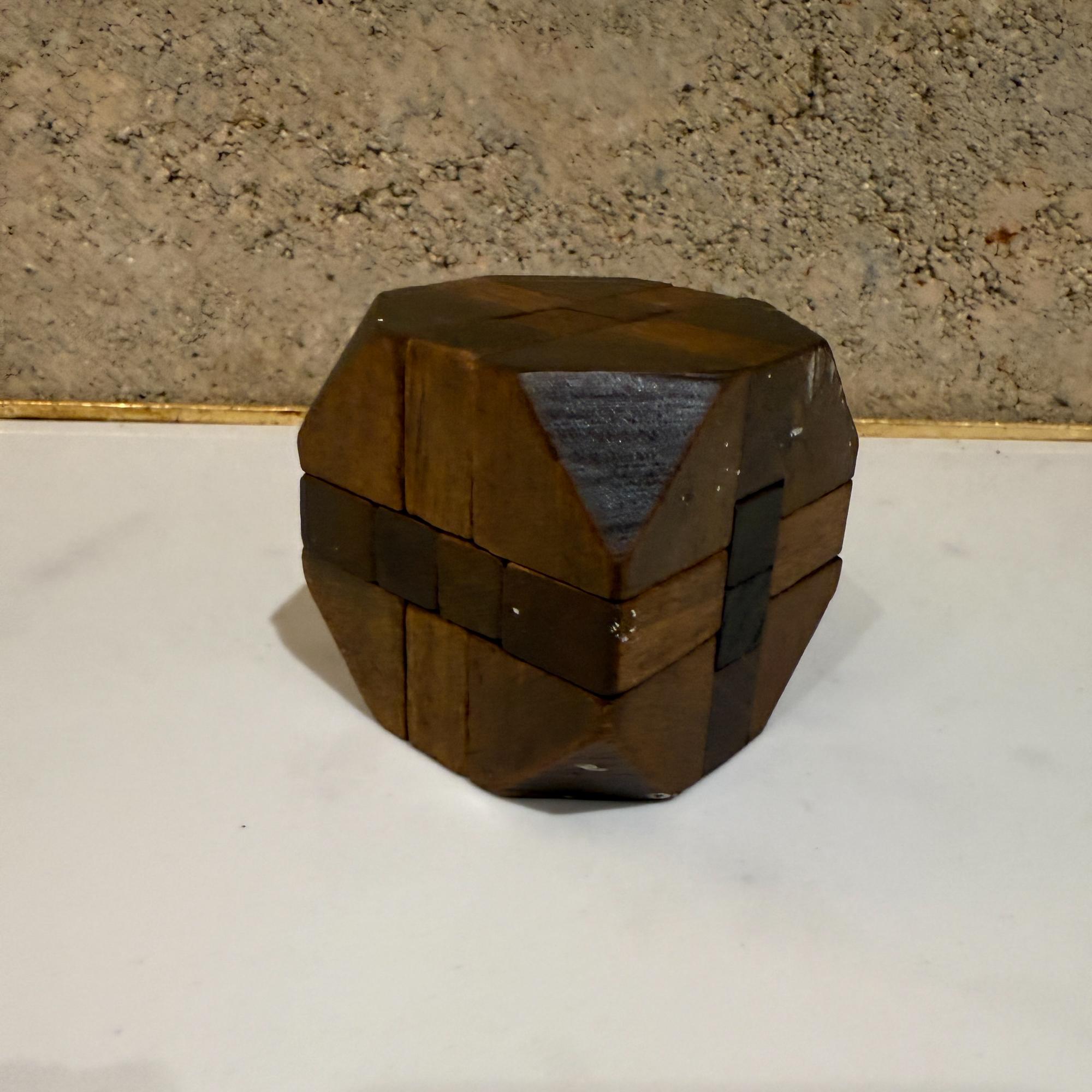 Giapponese Puzzle Kumiki in legno giapponese di metà secolo Made In Japan Wood Wood toy in vendita