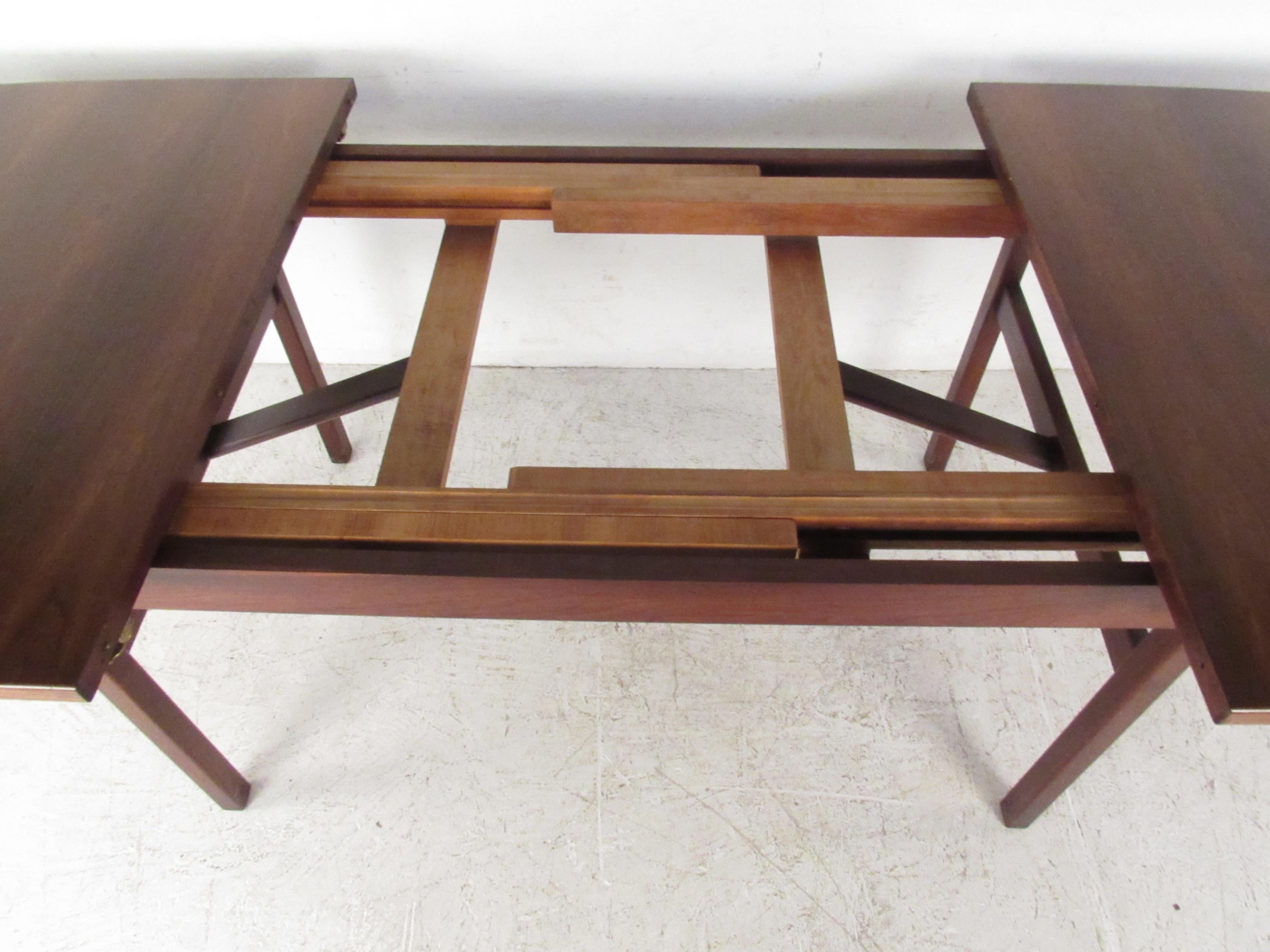 Mid-Century Modern Jens Risom Dining Table 6