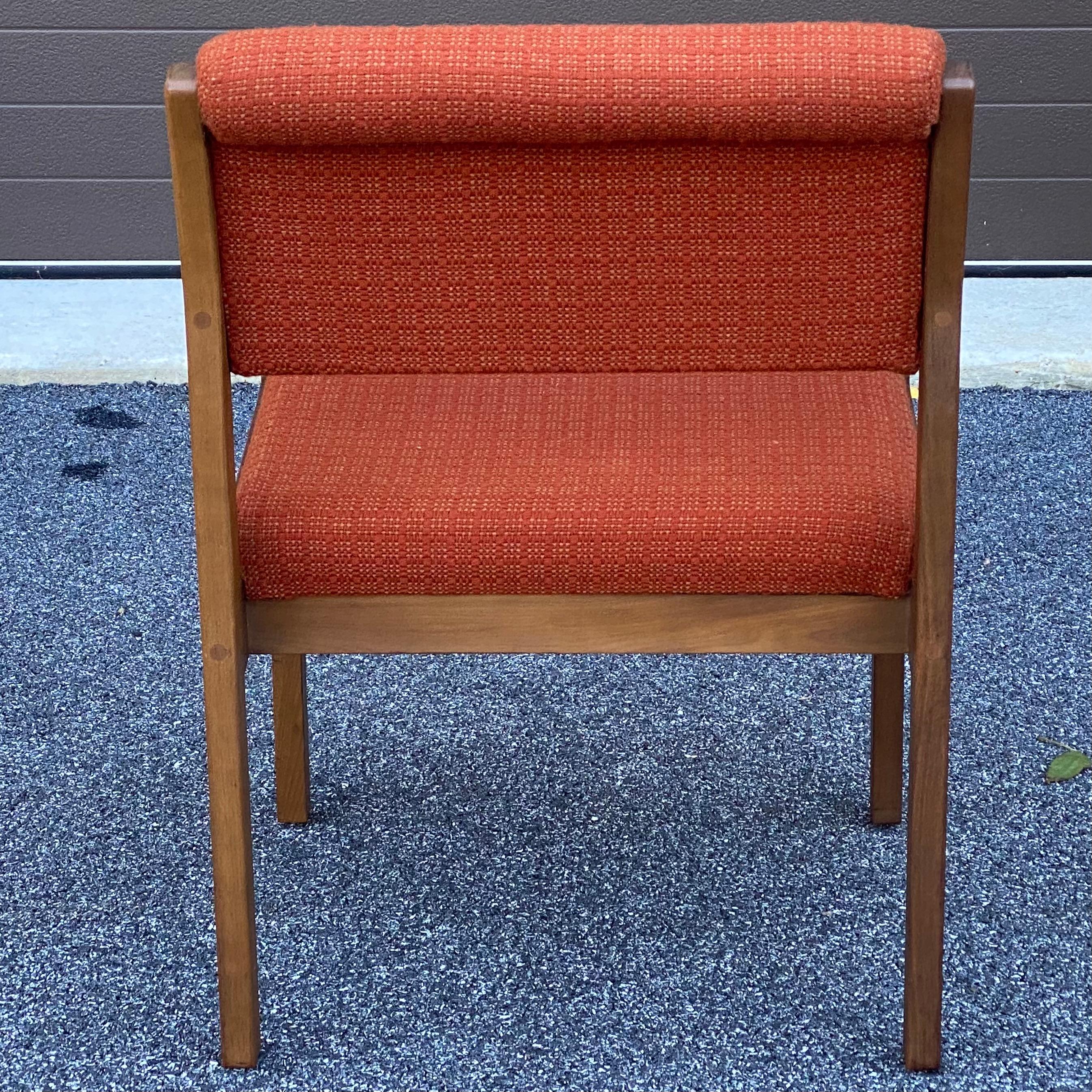 Mid-Century Modern Jens Risom Risom/Marble Corporation Walnut Armchair For Sale 3