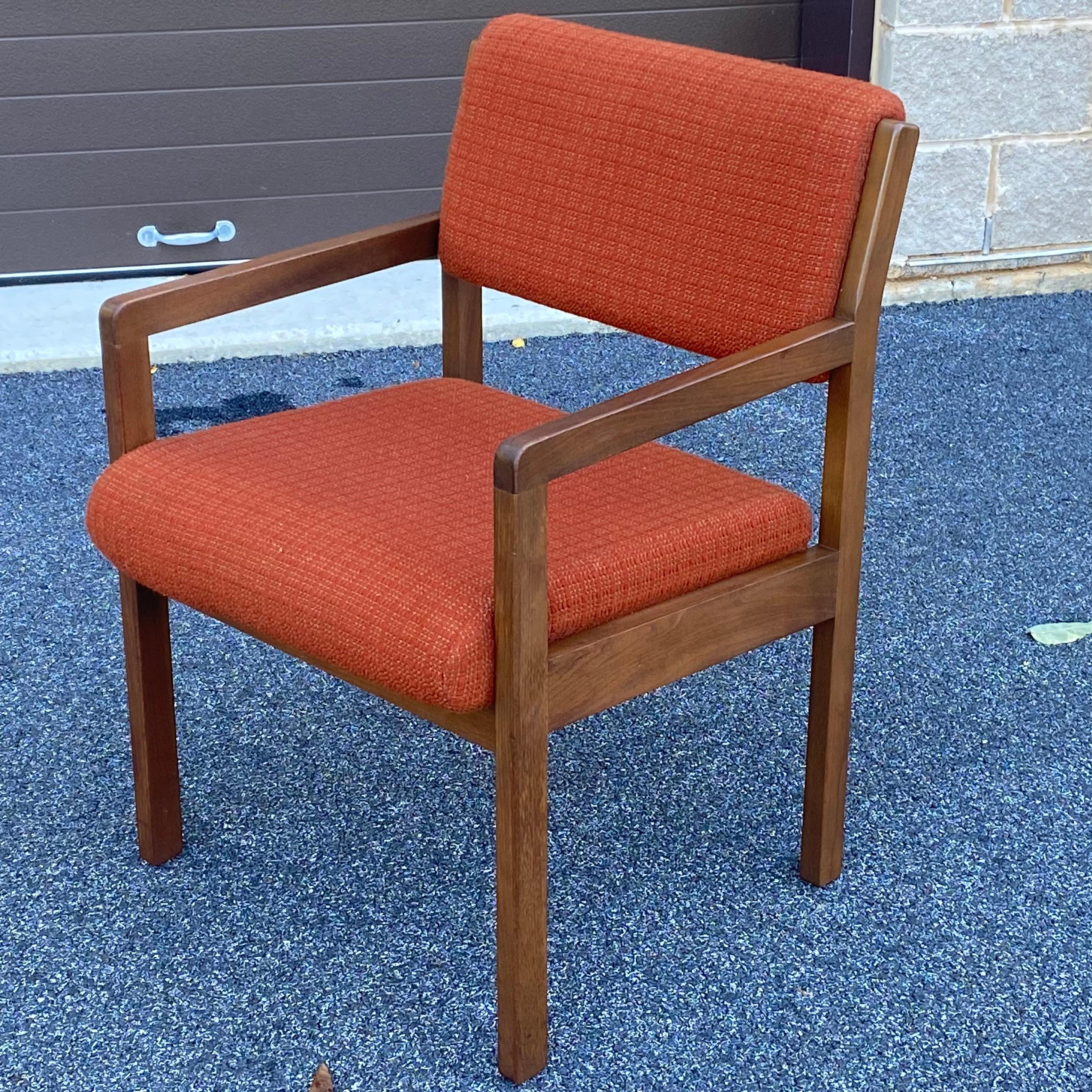 Mid-Century Modern Jens Risom Risom/Marble Corporation Walnut Armchair For Sale 1