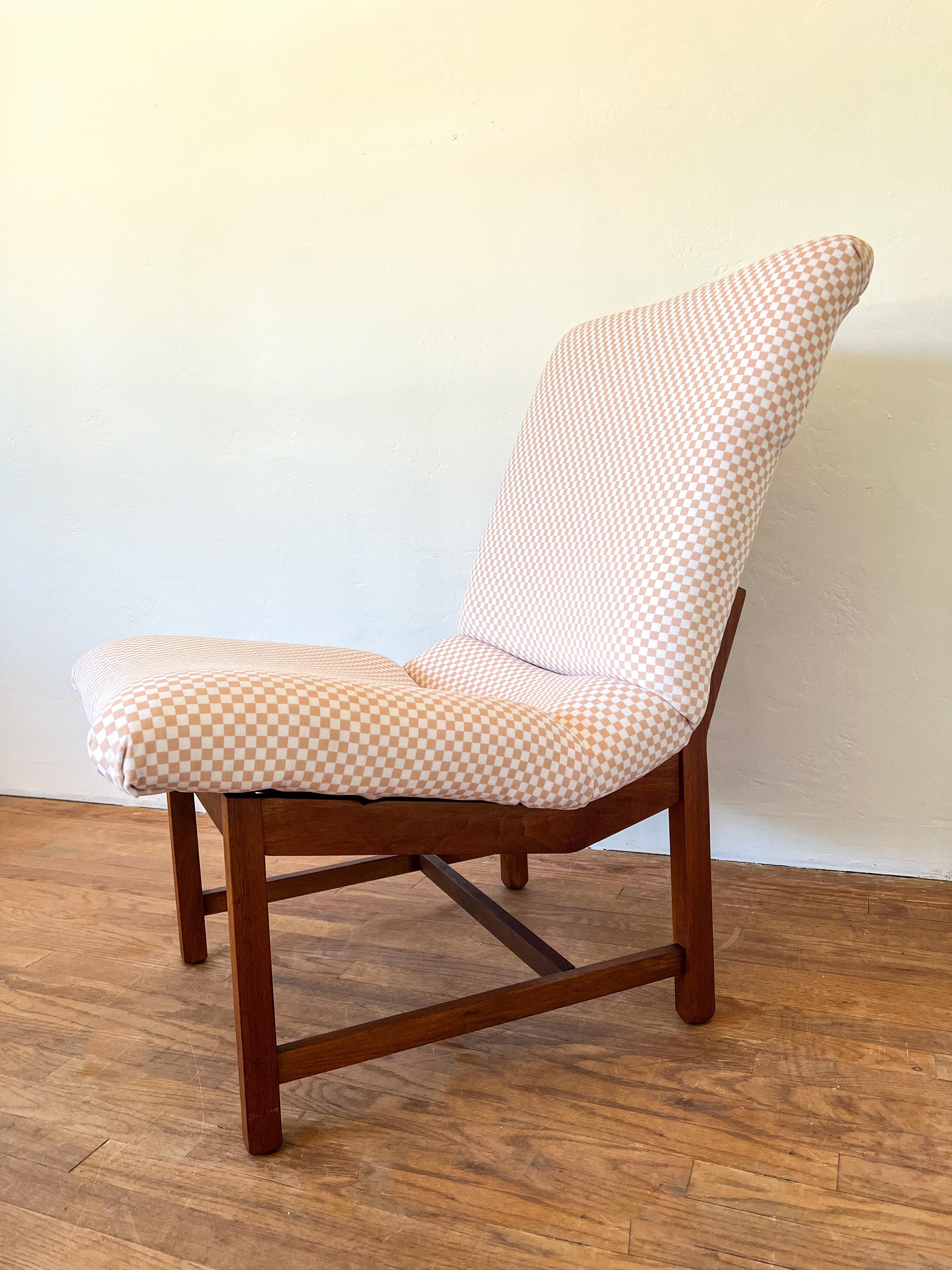 Mid-Century Modern Jens Risom Style Slipper Chair For Sale 7