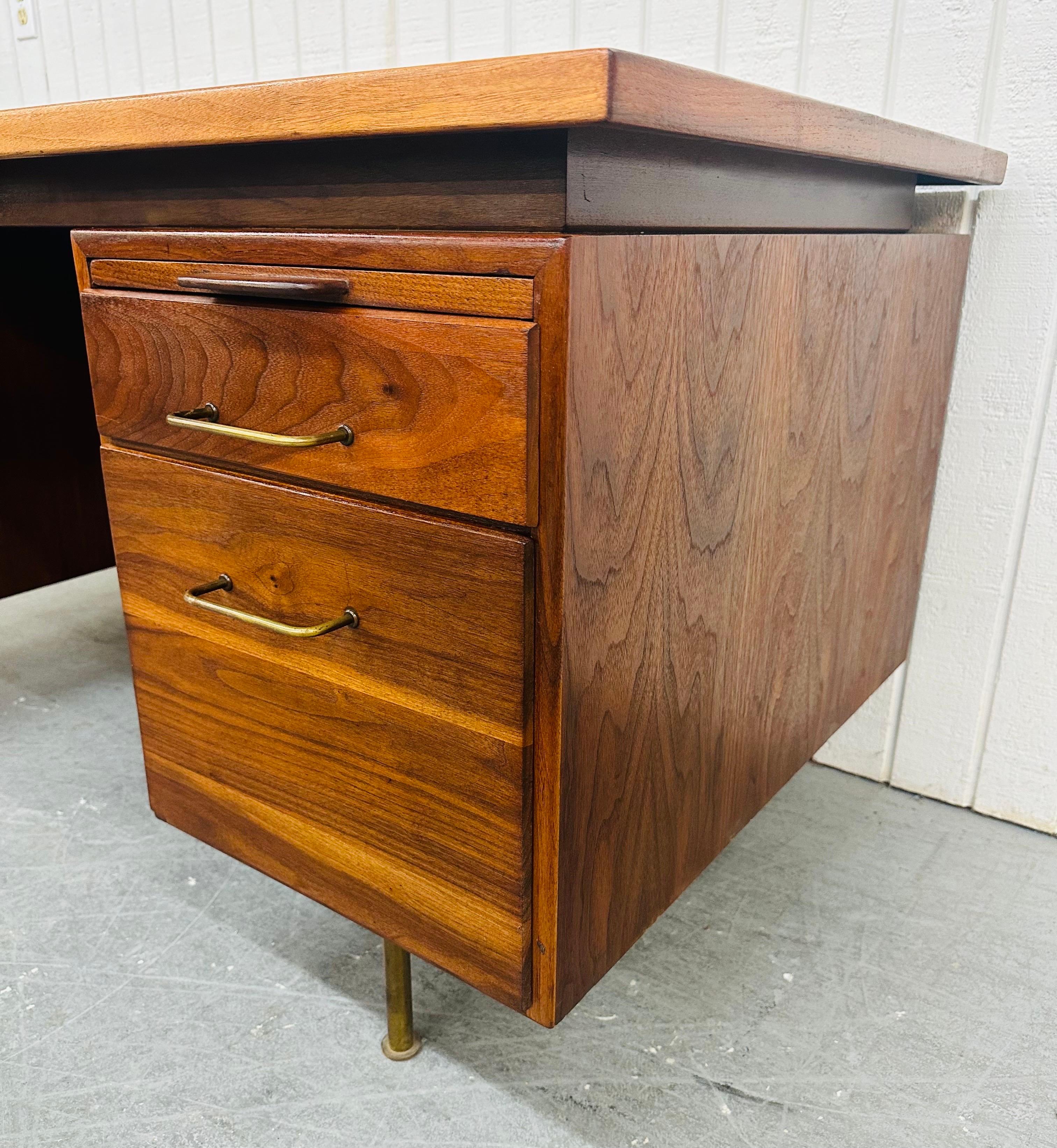 American Mid-Century Modern Jens Risom Style Walnut Executive Desk