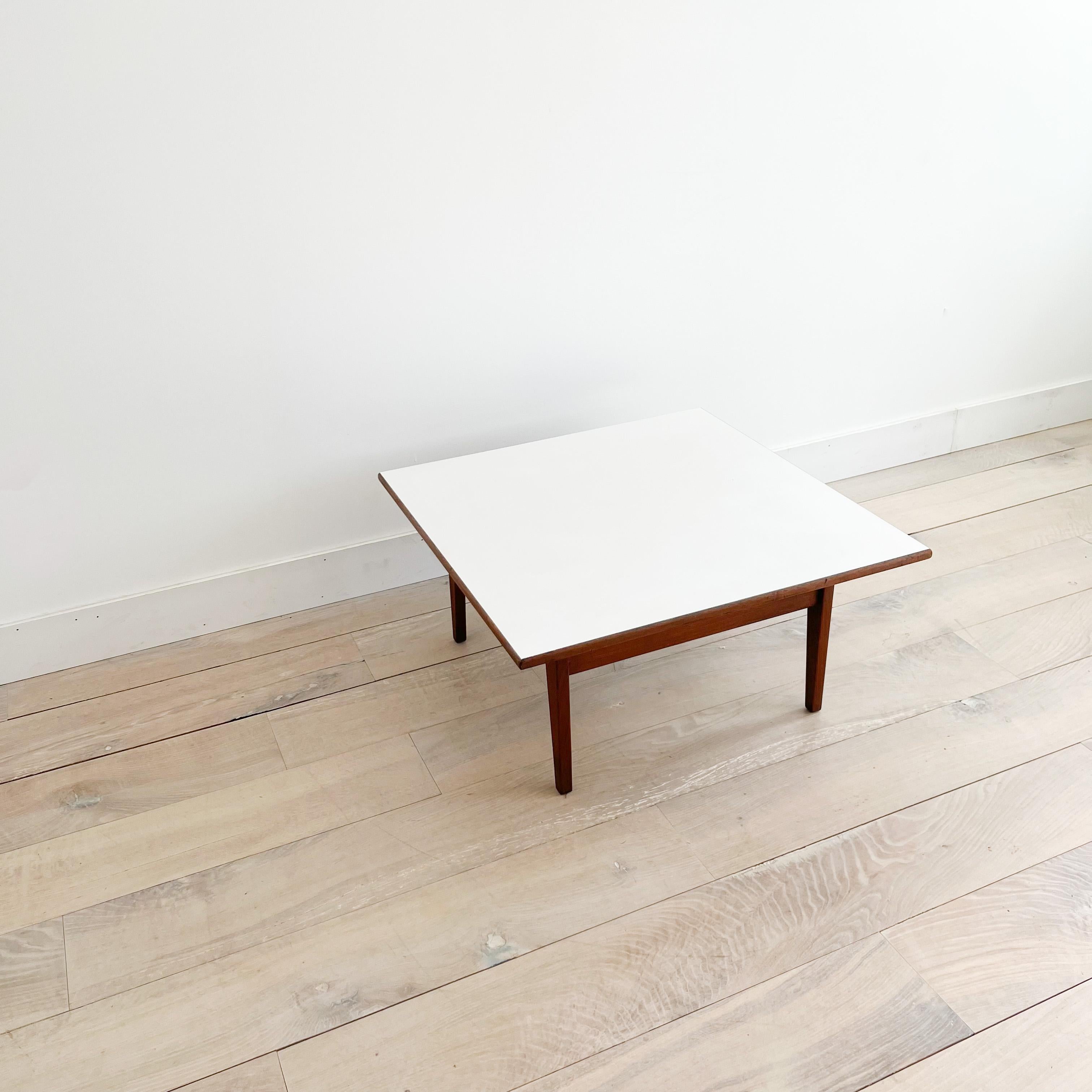 Mid-Century Modern Jens Risom Walnut Coffee Table W/ White Formica Top In Good Condition In Asheville, NC
