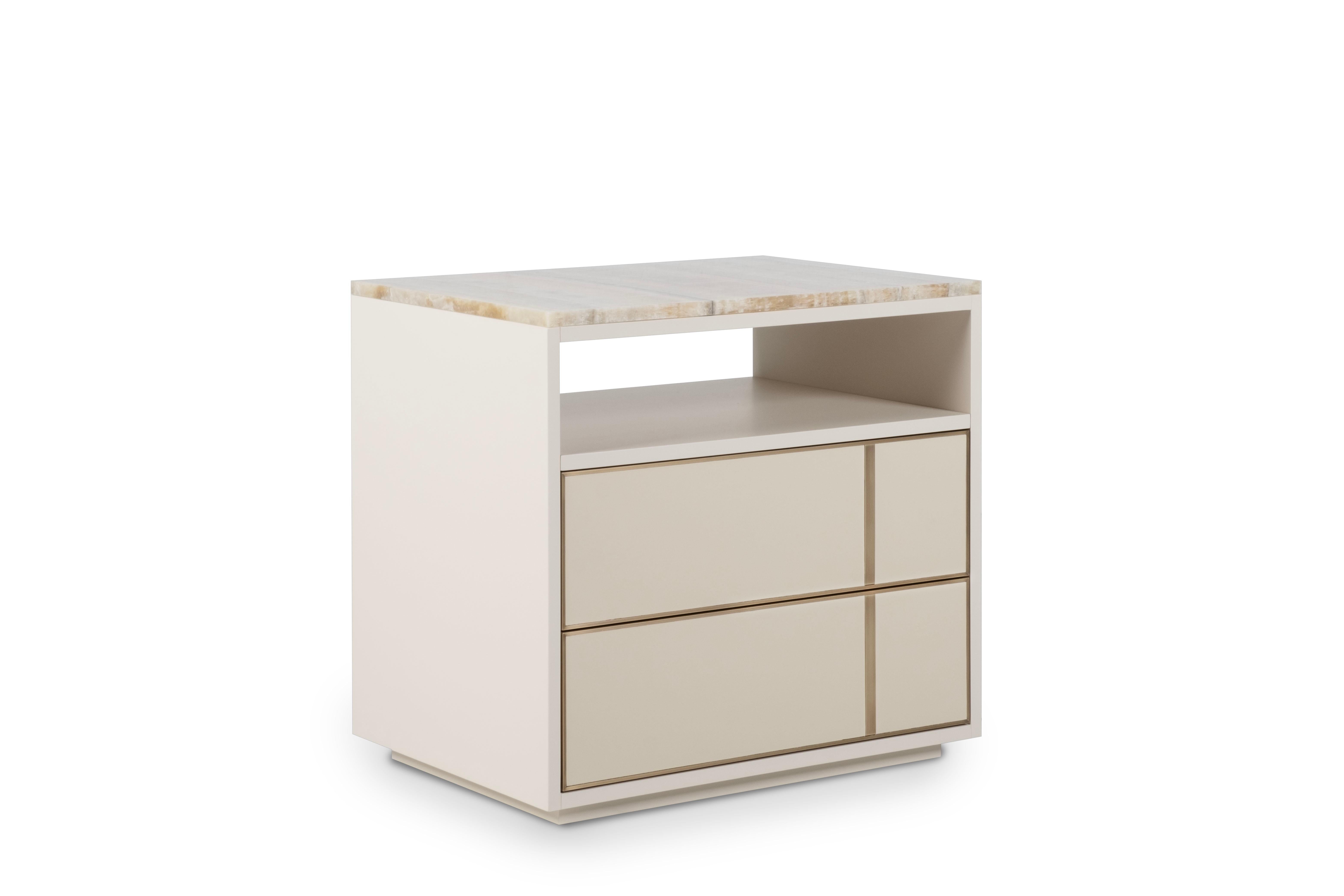 Brossé Modernité du milieu du siècle Jensen Ensemble 2 tables de nuit Tables de chevet, Onyx, Greenapple en vente