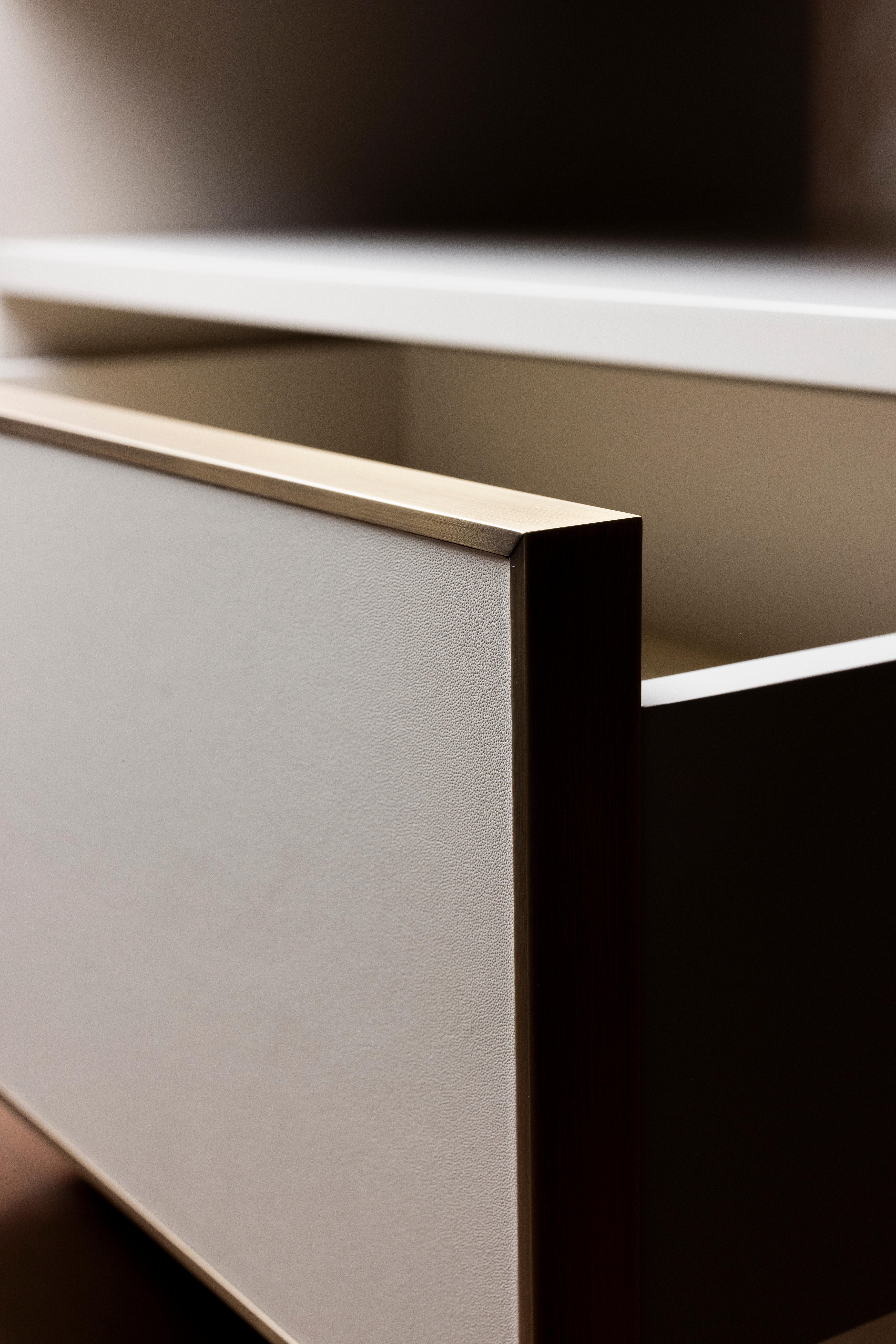 Modernité du milieu du siècle Jensen Ensemble 2 tables de nuit Tables de chevet, Quartz, Greenapple en vente 1