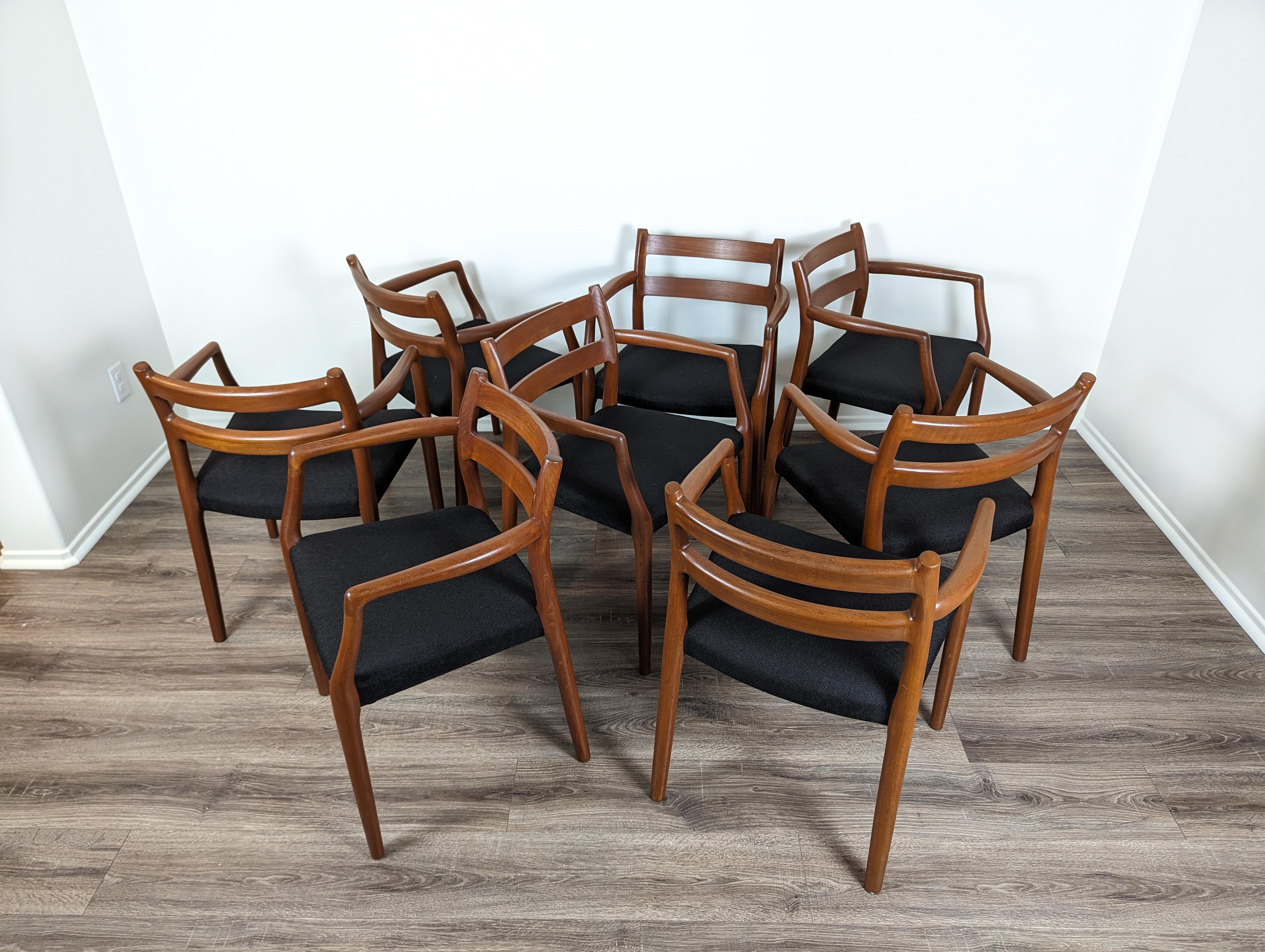 Mid Century Modern J.L. Møllers, Model 67, Arm Chairs by Niels Otto Moller (Moderne der Mitte des Jahrhunderts) im Angebot