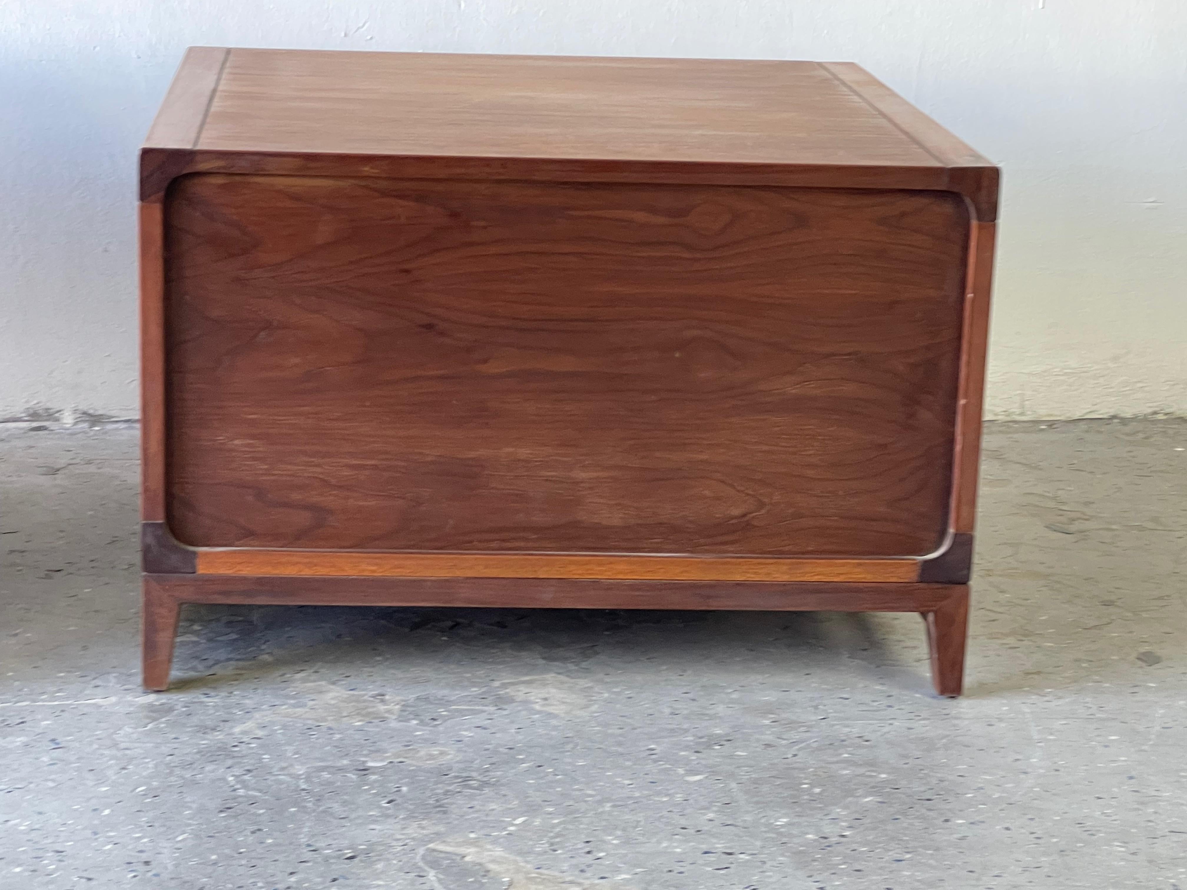 Mid-Century Modern John Keal for Brown Saltman End Table For Sale 4