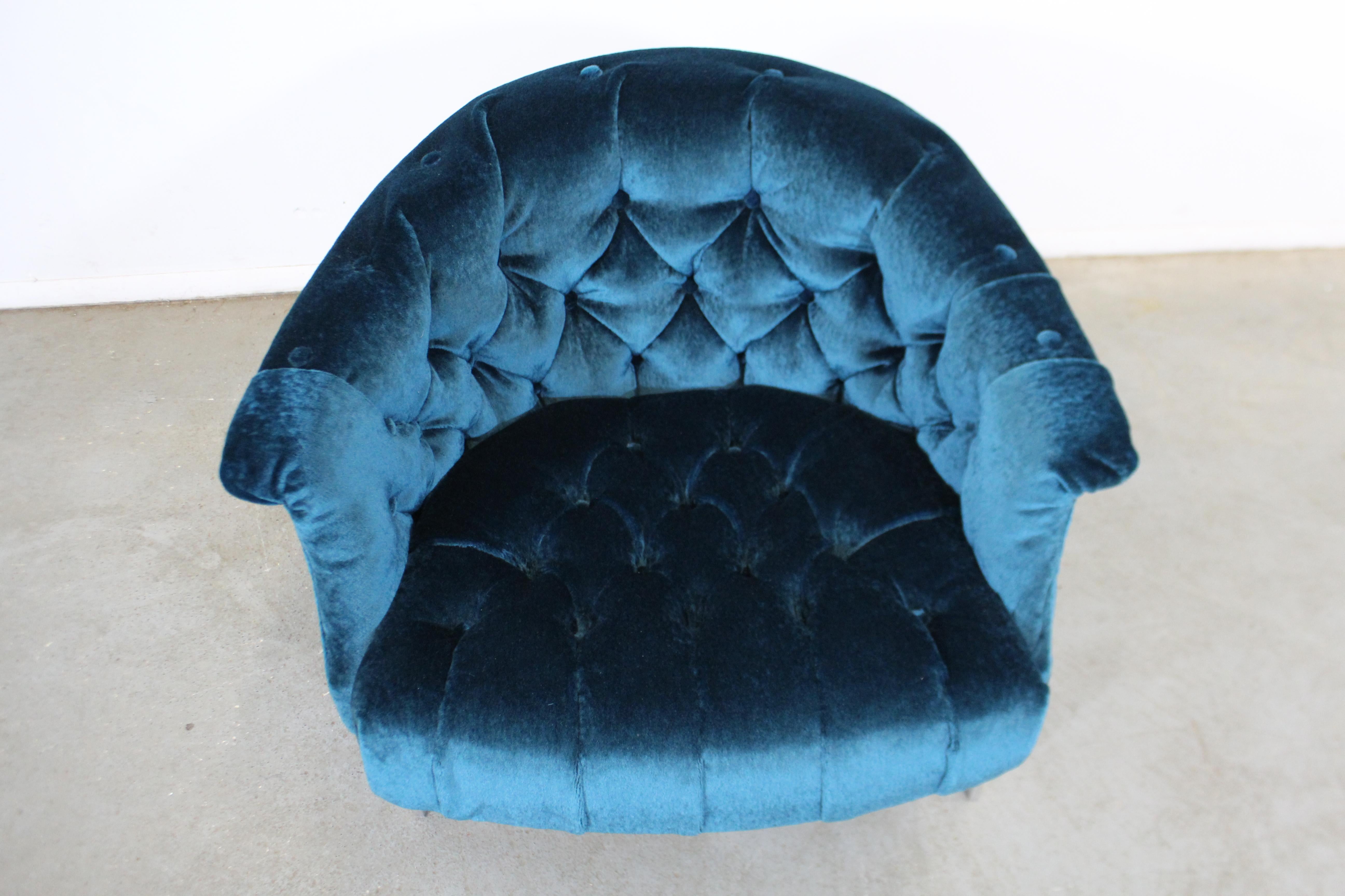 Mid-Century Modern John Stuart Tufted Crushed Velvet Chrome Lounge Chair In Good Condition In Wilmington, DE