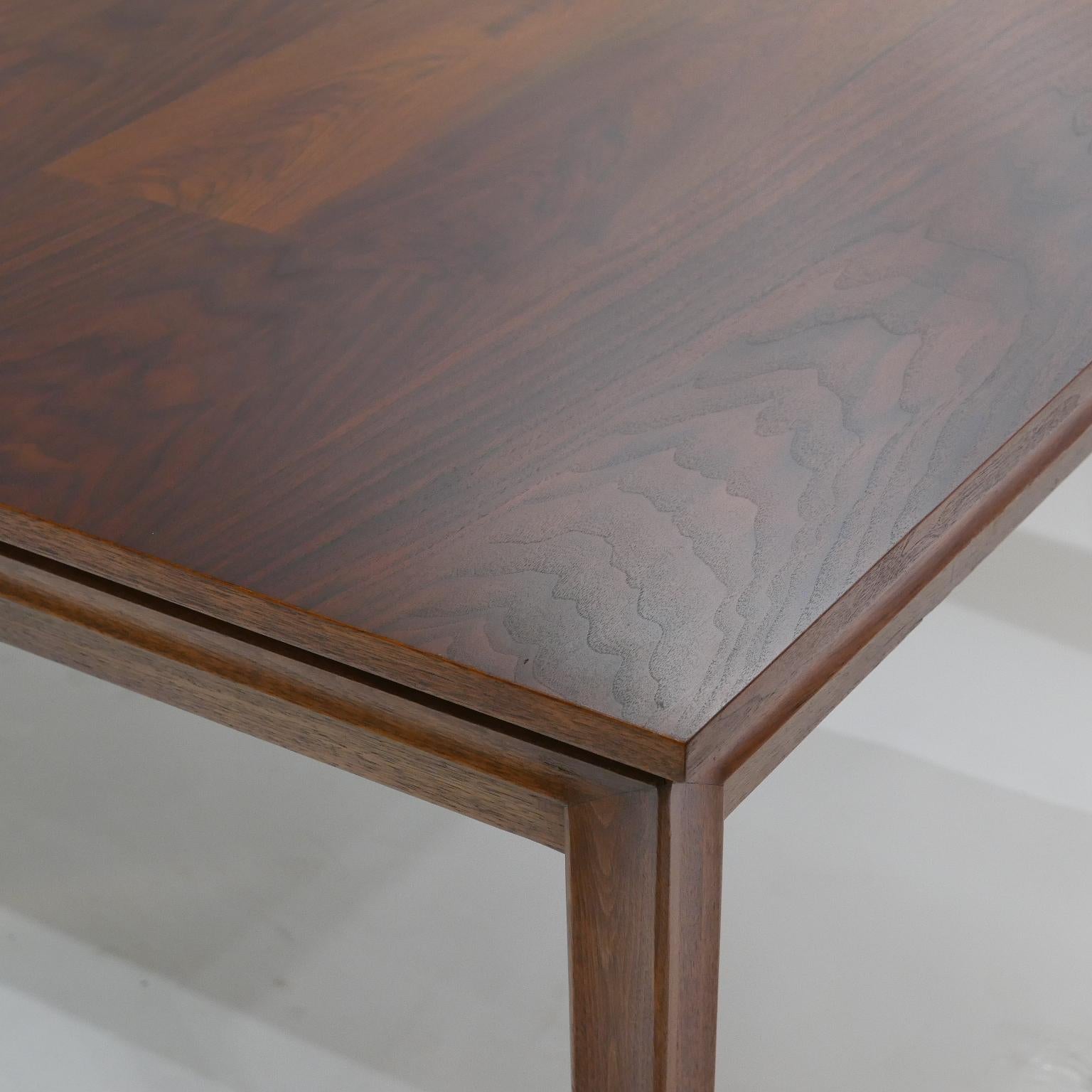 American Mid-Century Modern John Stuart Walnut Extension Dining Table with 2 Leaves