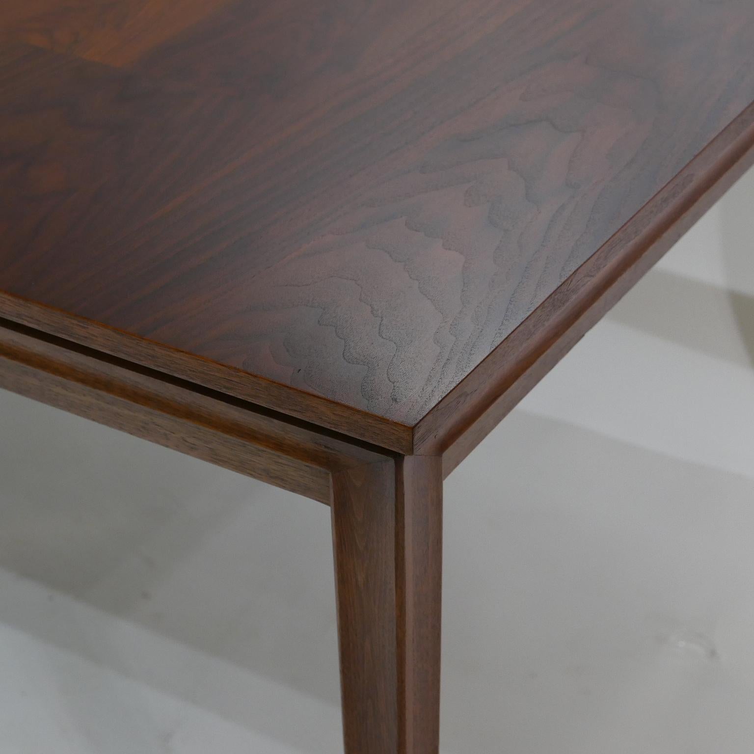 Oiled Mid-Century Modern John Stuart Walnut Extension Dining Table with 2 Leaves