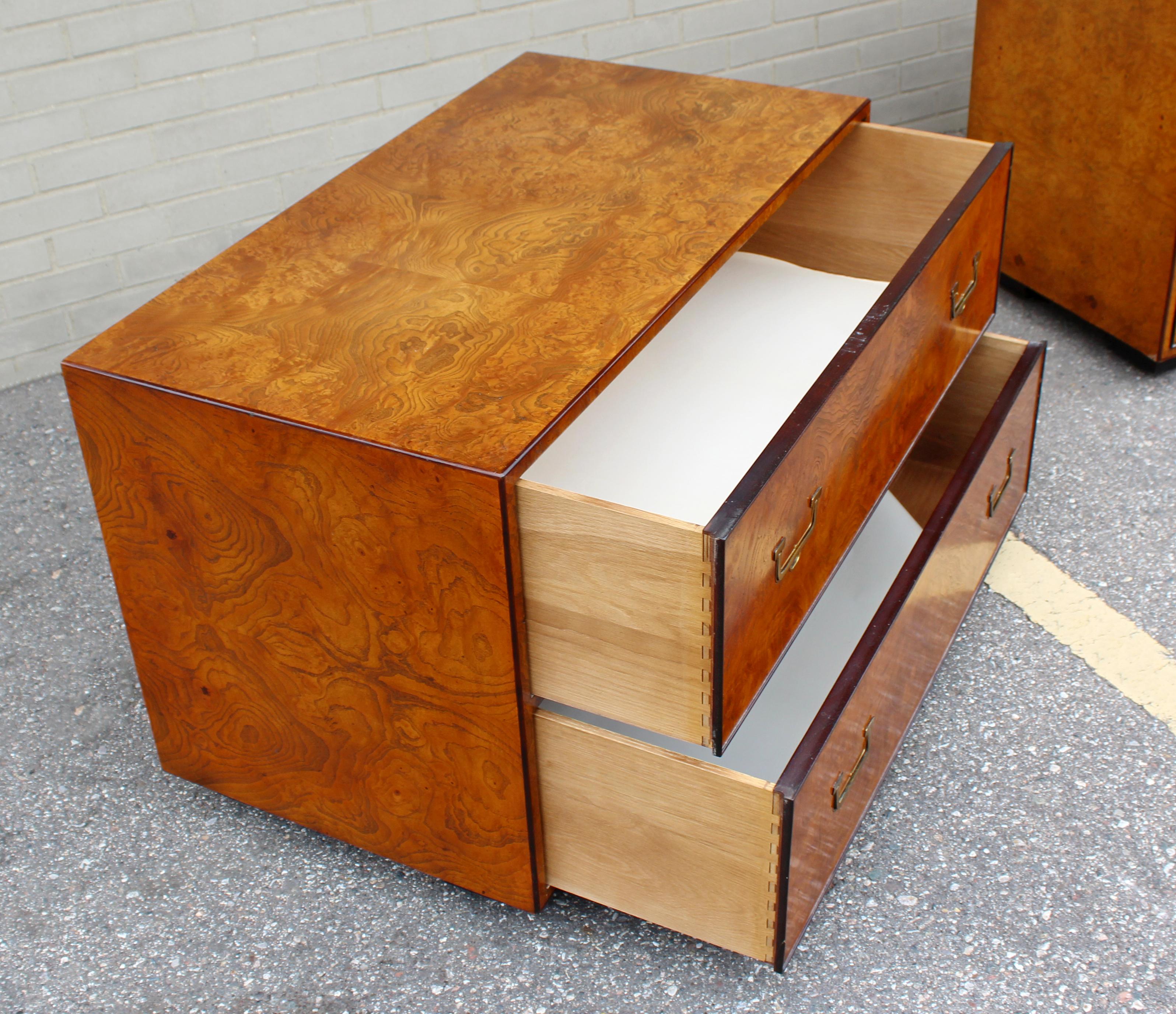 Mid-Century Modern John Widdicomb Burl Wood Brass Dresser Nightstands Set, 1960s 3