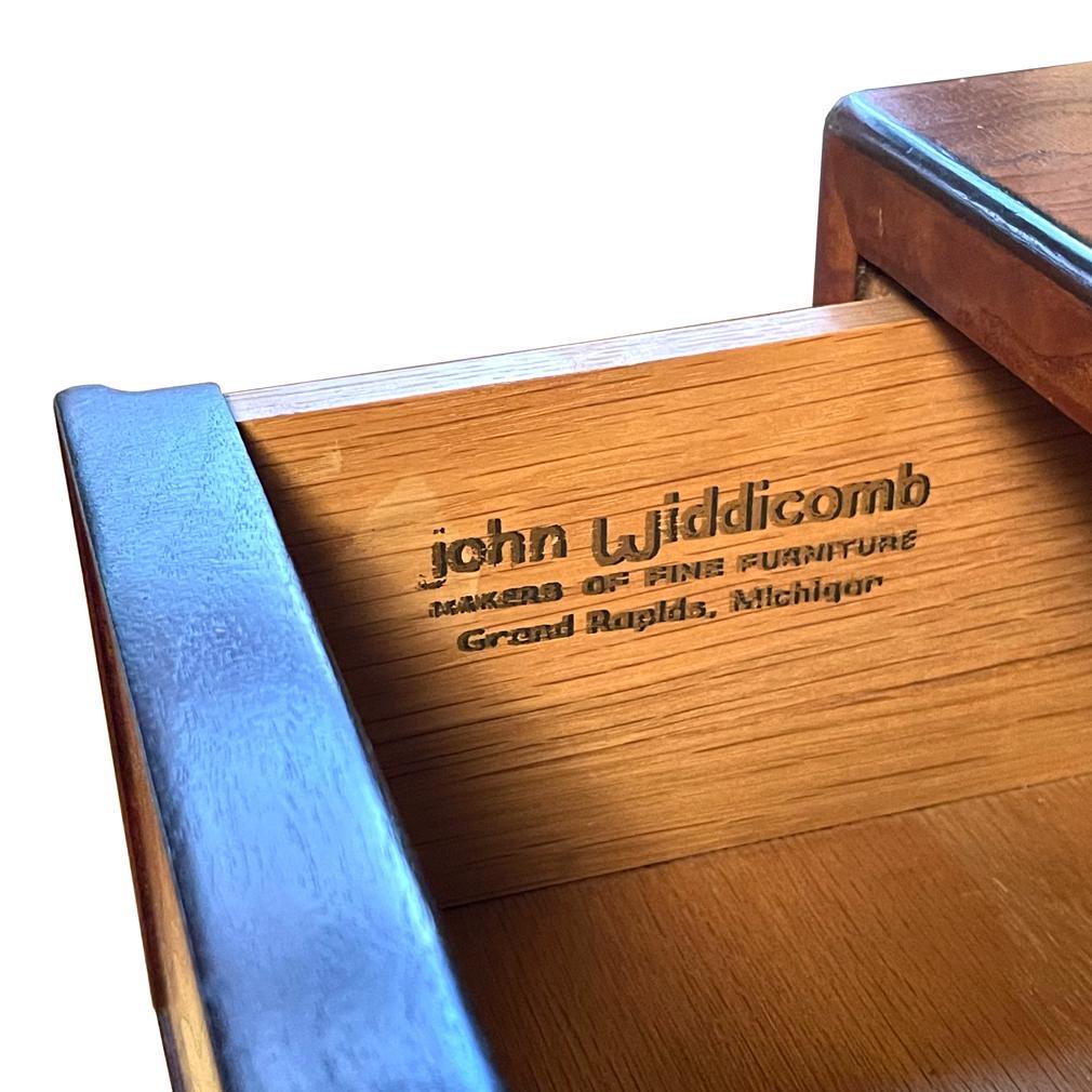 Mid-century Modern John Widdicomb Side Table, Grand Rapids, MI For Sale 6
