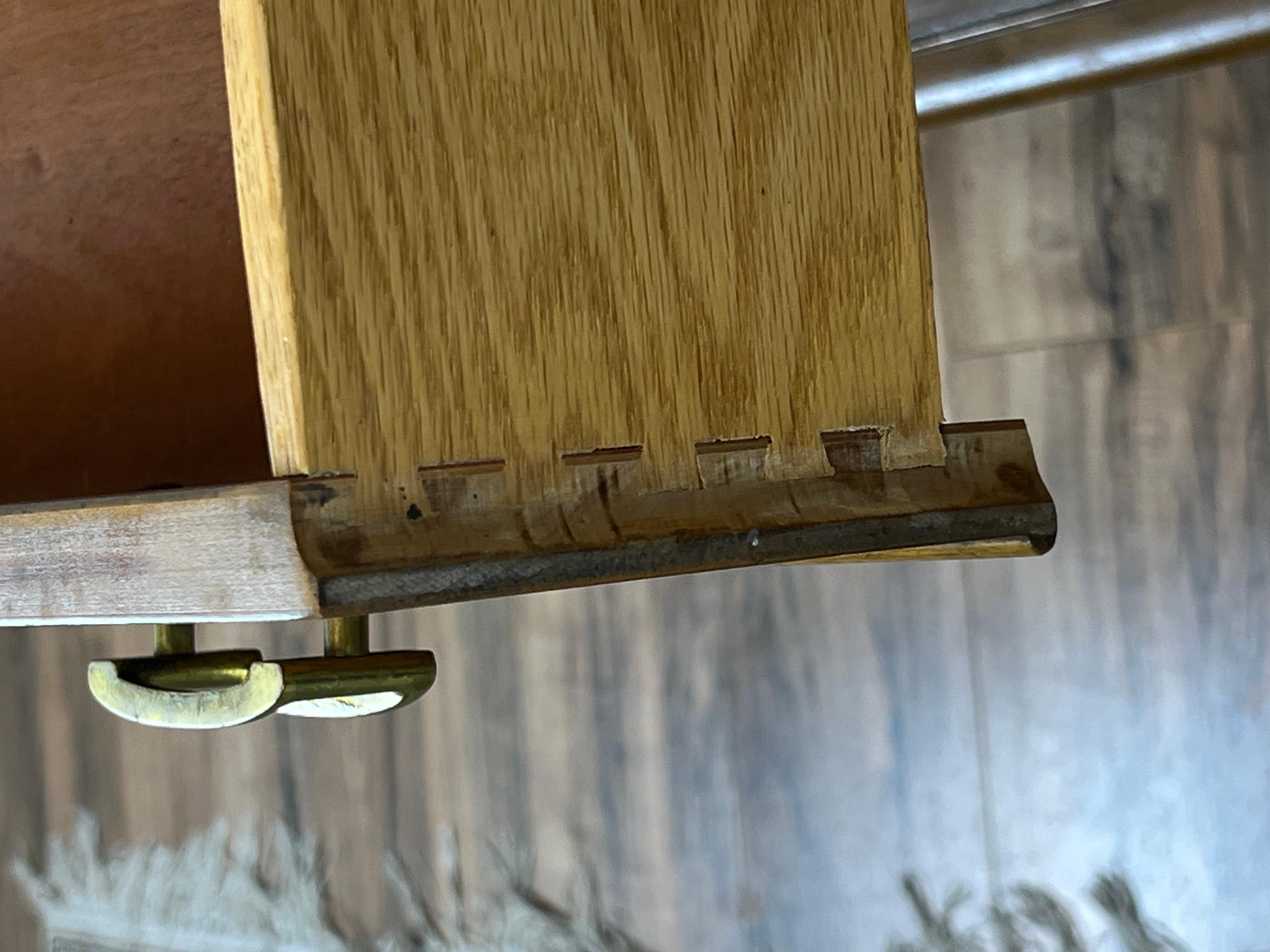 Commode à huit tiroirs avec miroir, moderne du milieu du siècle, Paul Frankl en vente 5