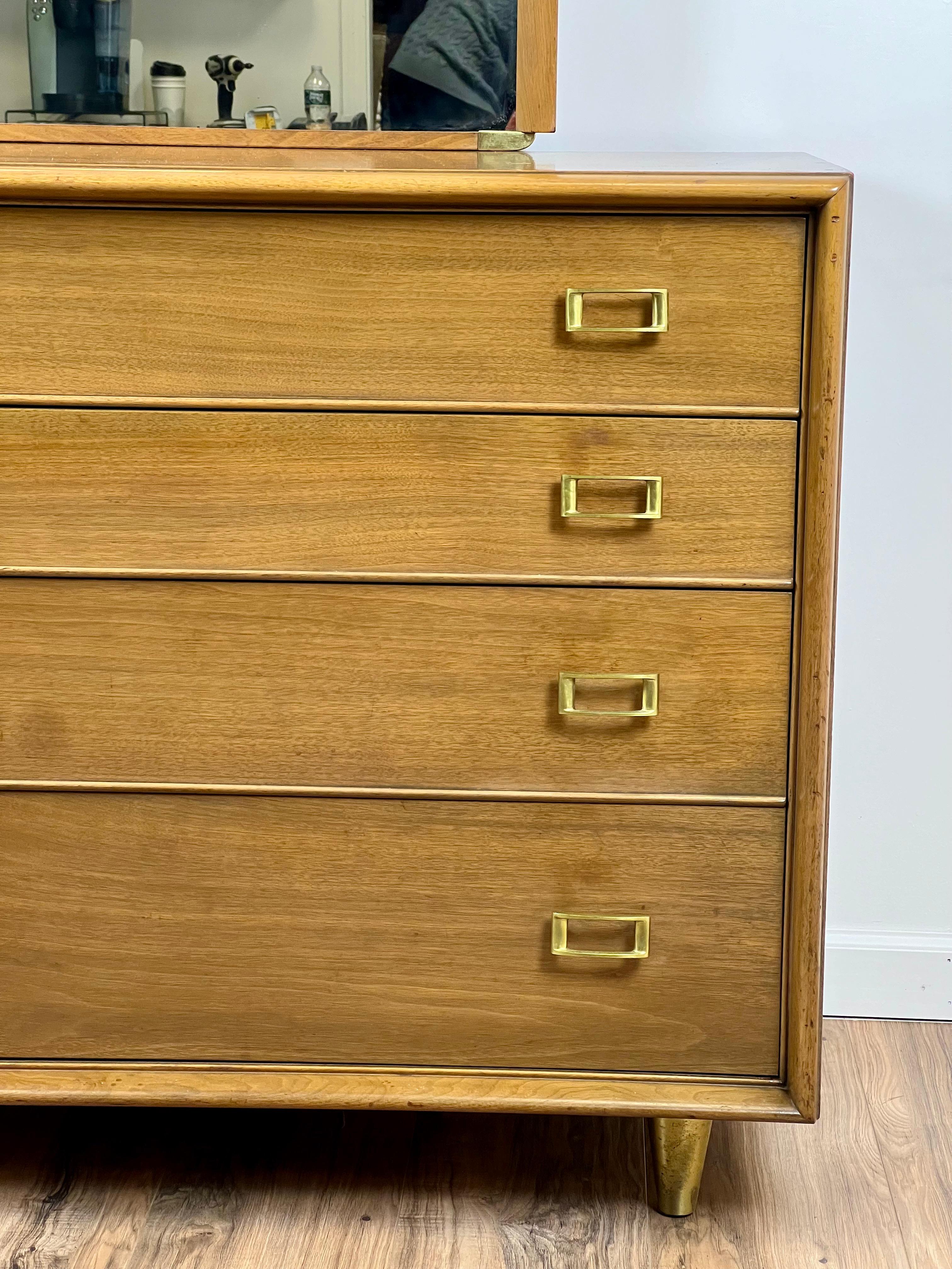 20ième siècle Commode à huit tiroirs avec miroir, moderne du milieu du siècle, Paul Frankl en vente