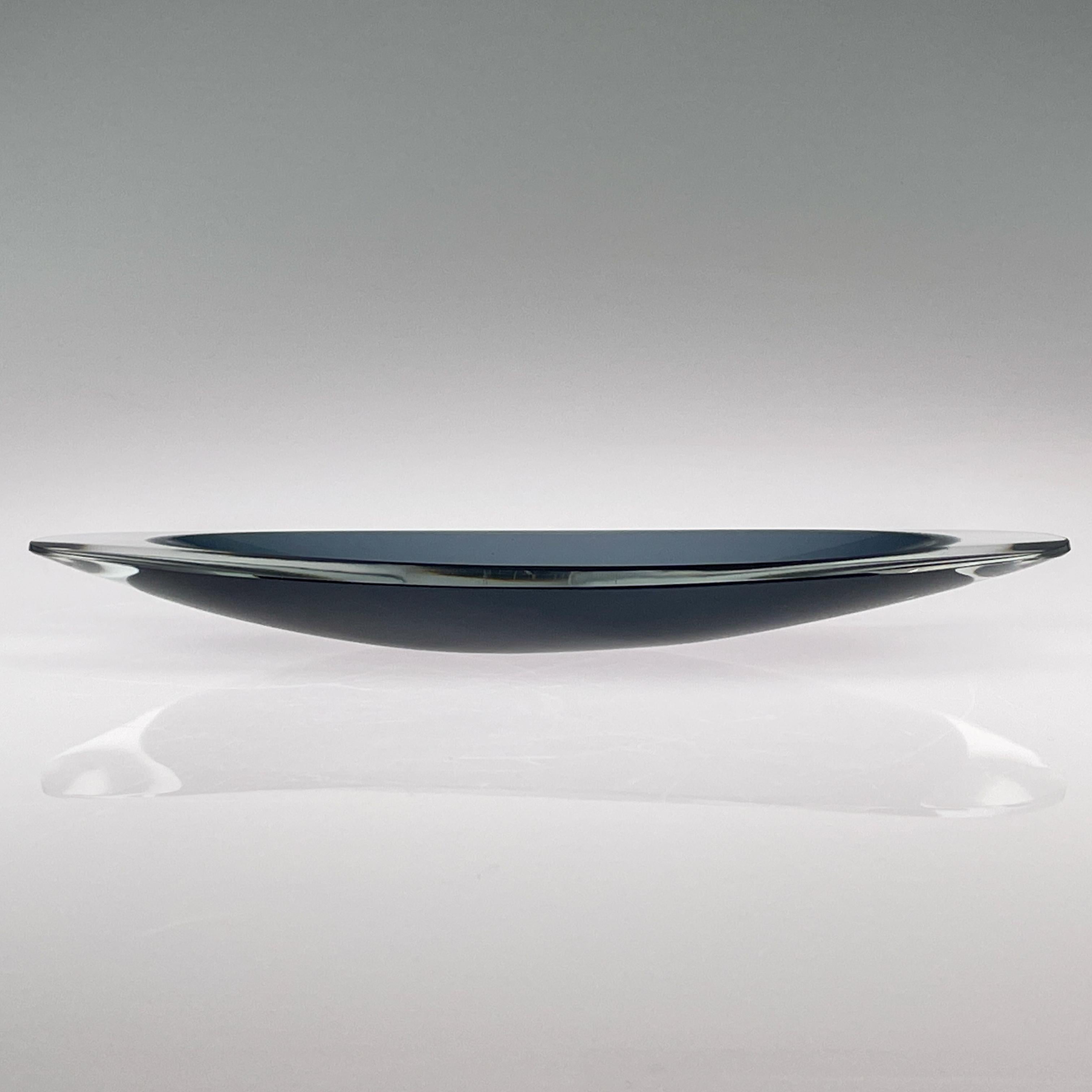 Faceted Mid Century Modern Kaj Franck, Artglass Object, 