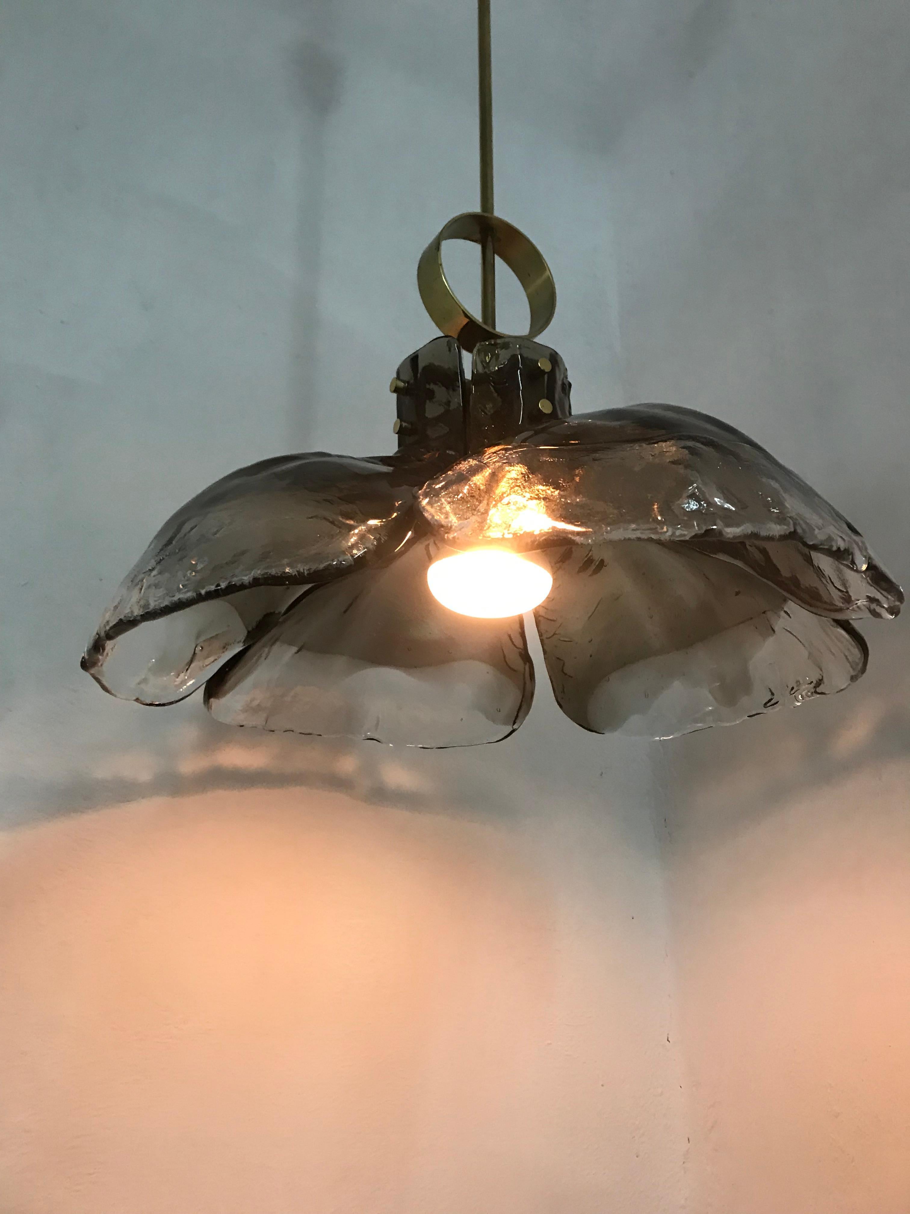 Lámpara de araña Kalmar de mediados de siglo con cristal Mazzega, hacia 1970 en venta 2