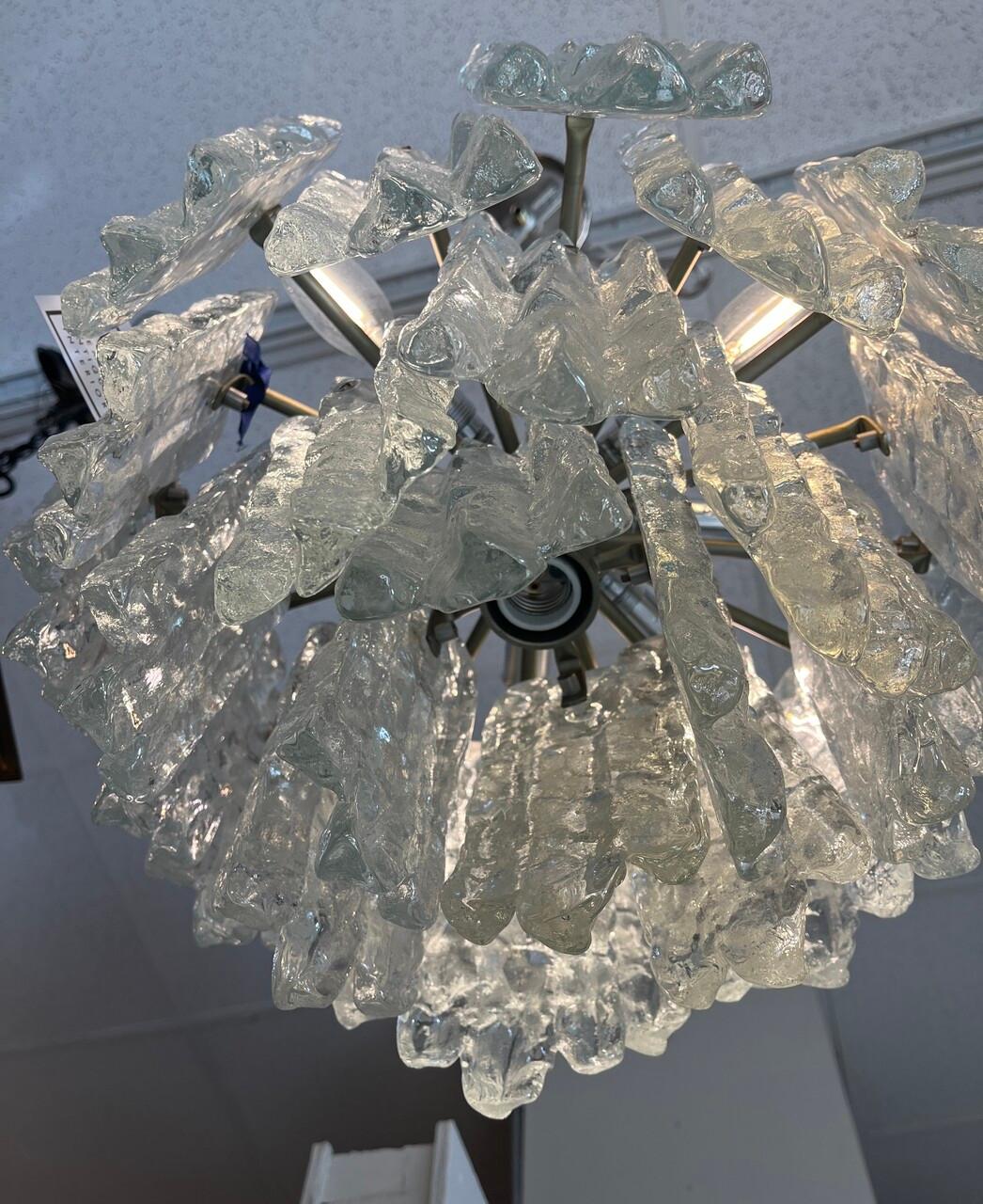 Mid Century Modern Kalmar Iceicle Chandelier In Good Condition For Sale In Houston, TX