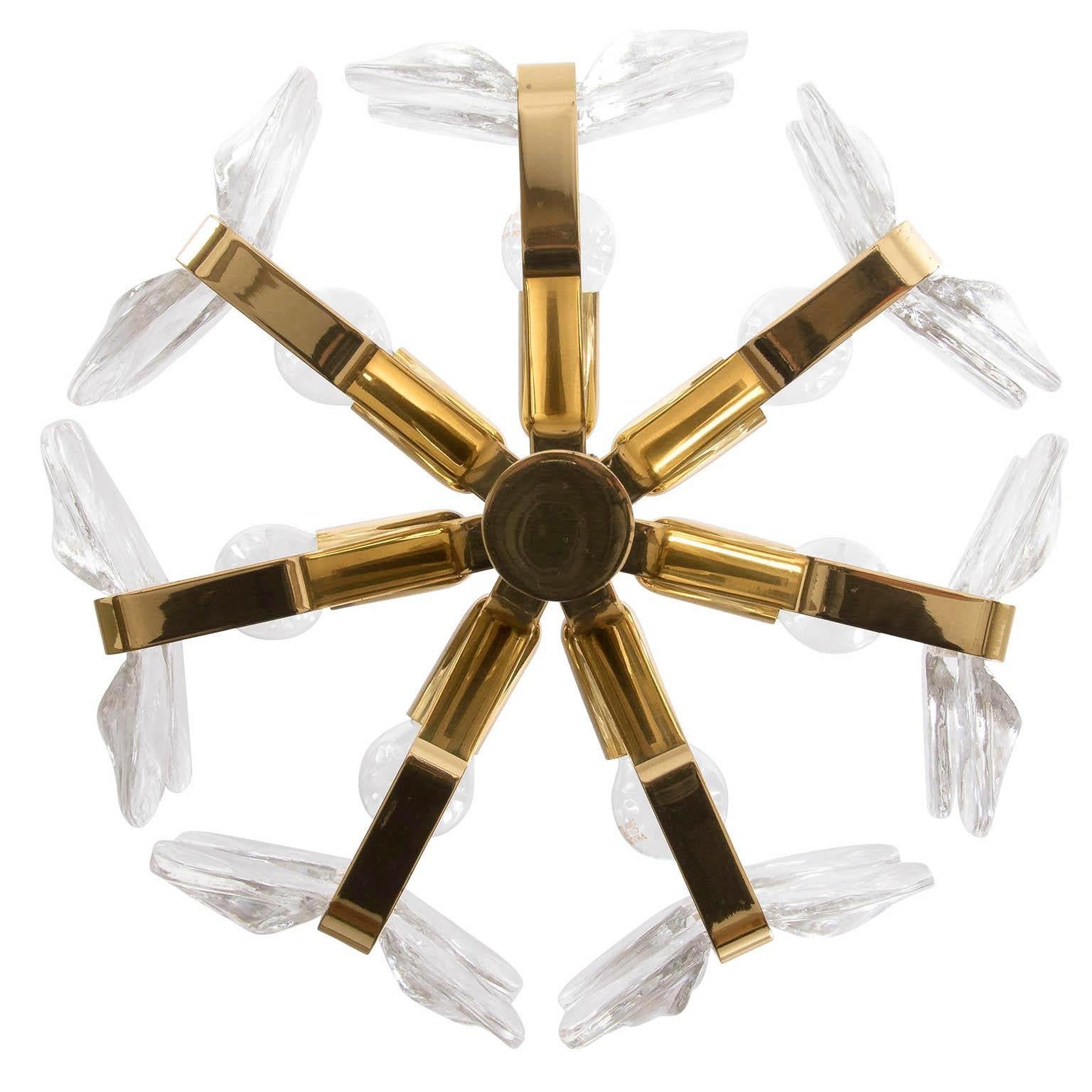 Polished Mid-Century Modern Kalmar Pendant Light Chandelier 'Florida', Glass Brass, 1970s For Sale