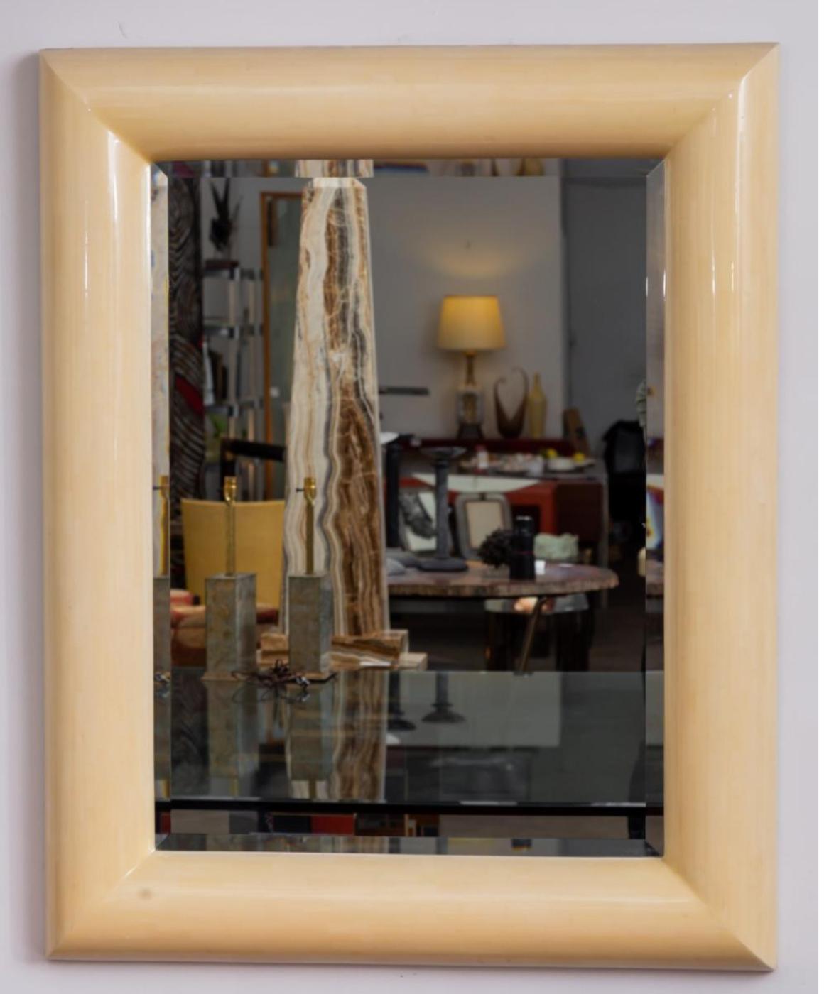bullnose hanger for mirror