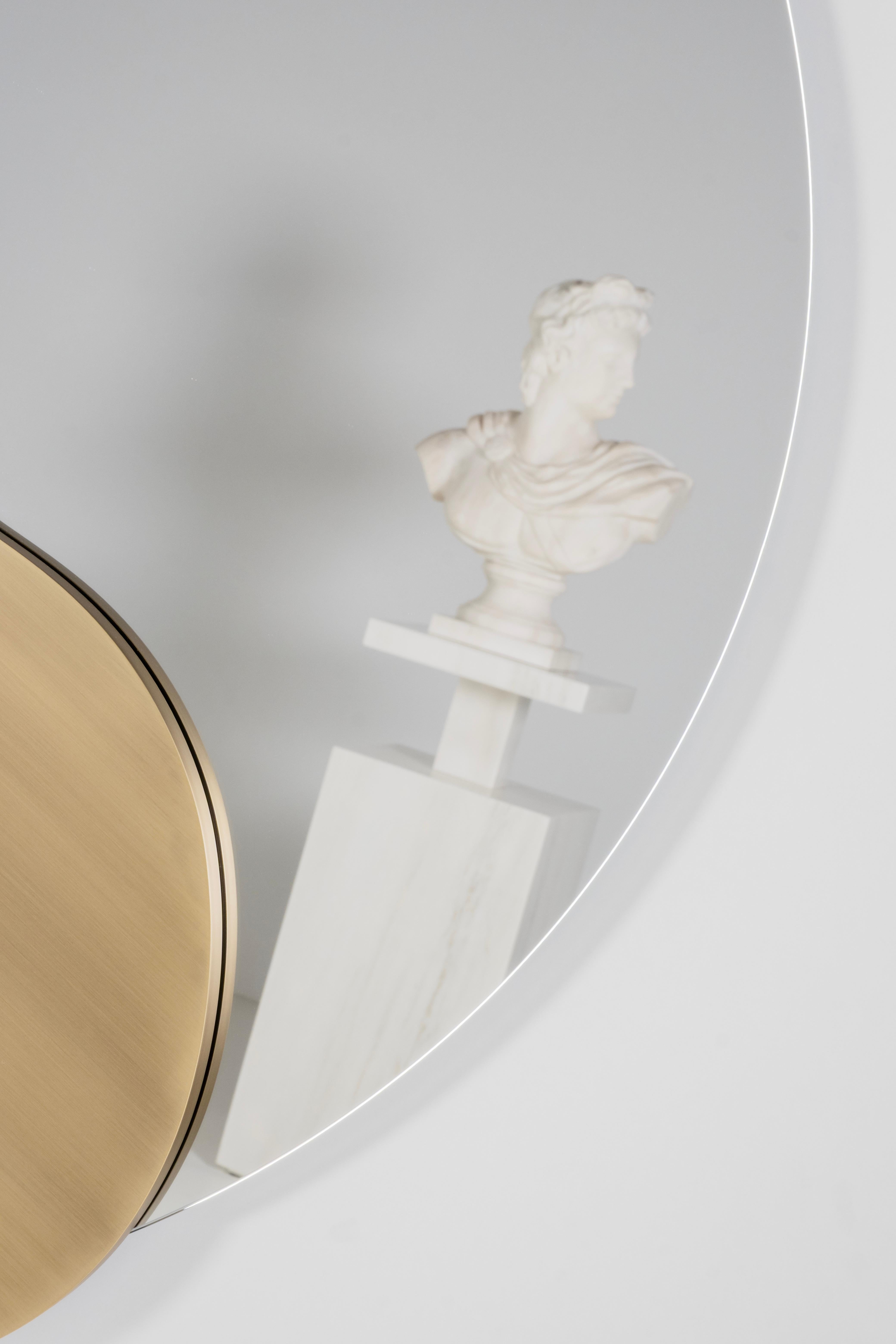 Miroir mural Kea moderne du milieu du siècle, miroir, noir, laiton, fait à la main par Greenapple en vente 1
