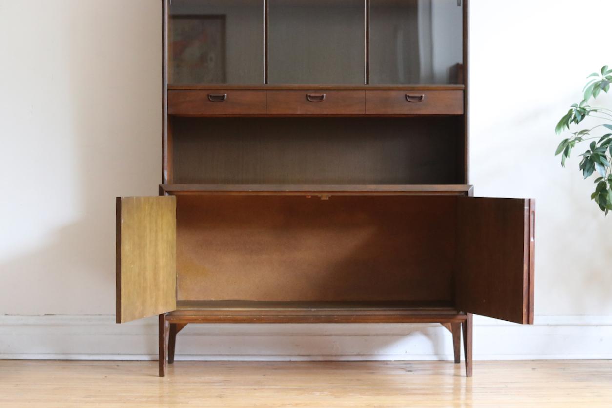 Mid-Century Modern Keller Walnut Dining Cabinet In Excellent Condition In Brooklyn, NY