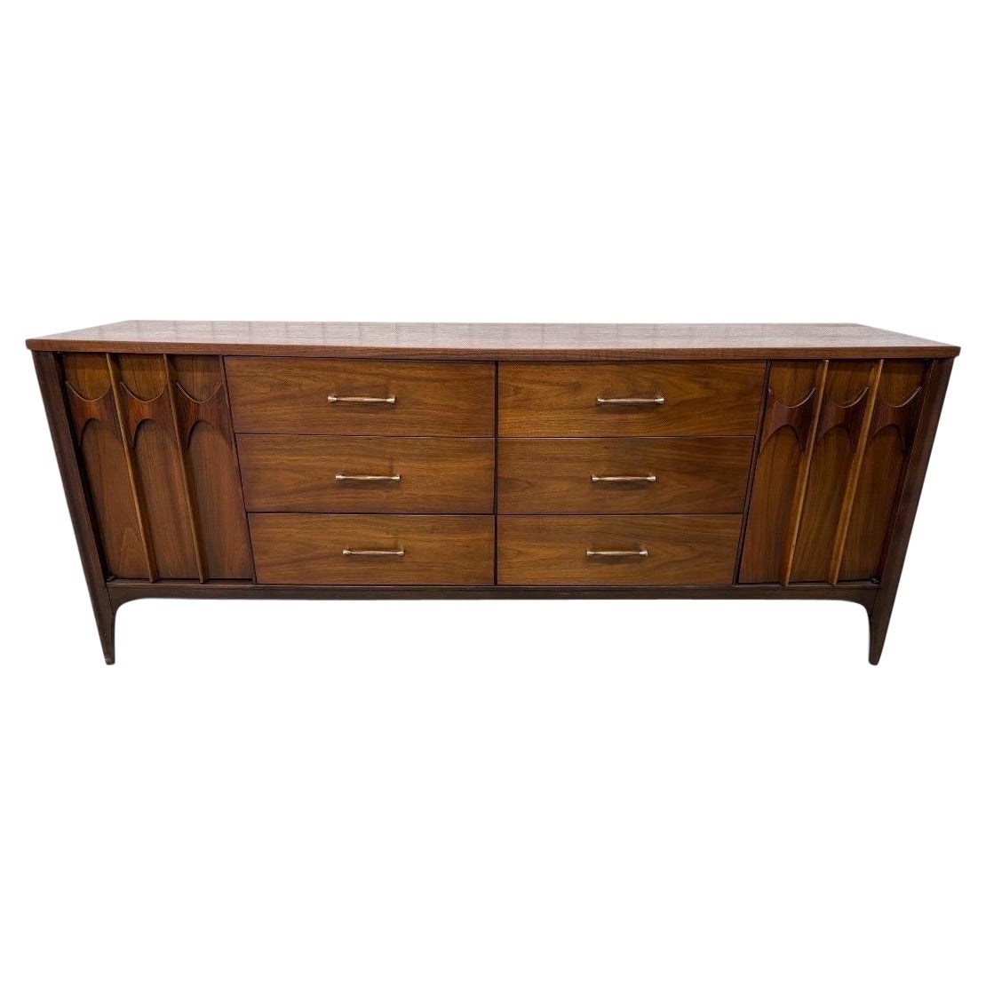 Mid-Century Modern Kent Coffey Perspecta 12-Drawer Walnut Dresser im Angebot