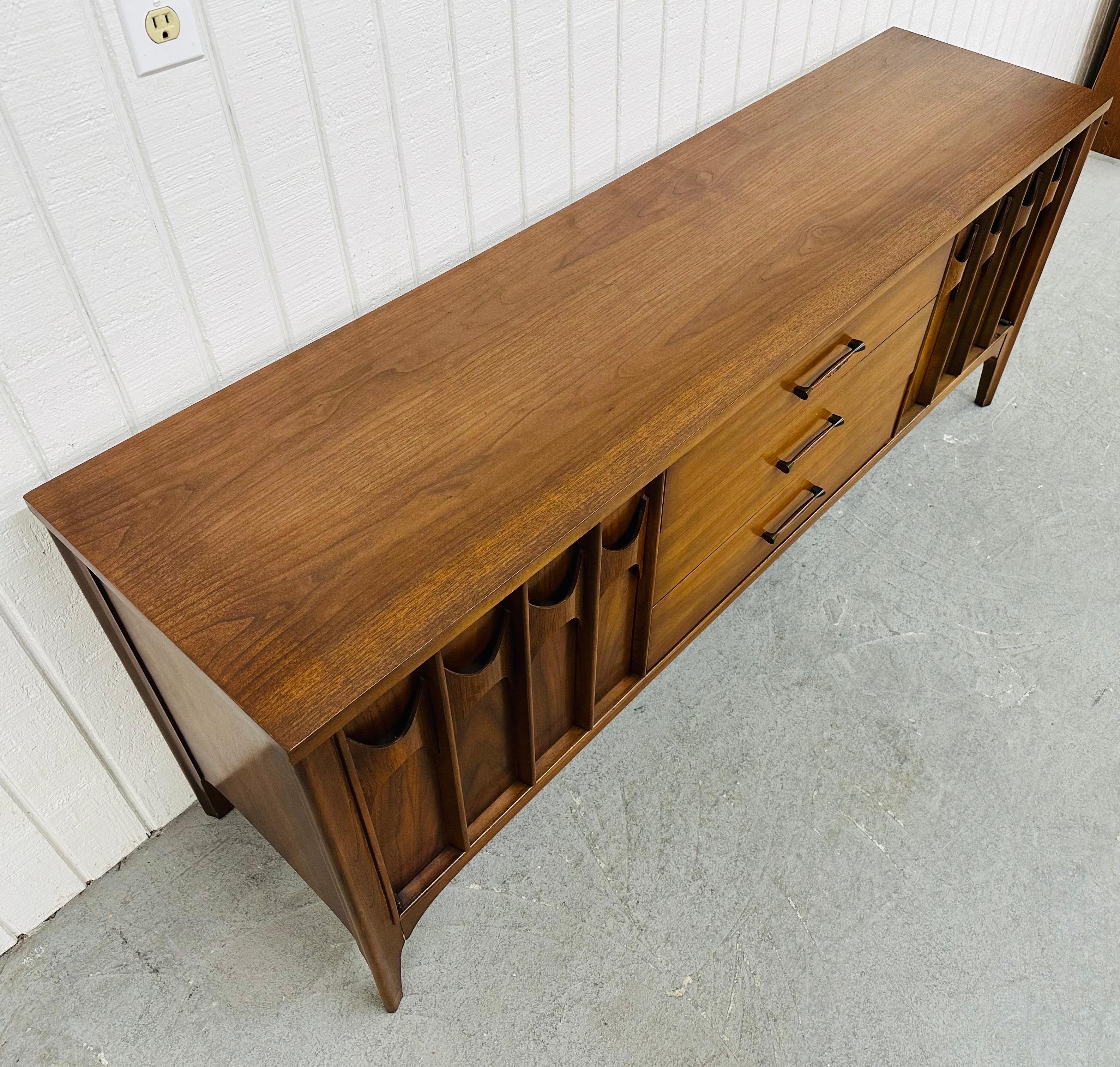American Mid-Century Modern Kent Coffey Perspecta 9-Drawer Walnut Dresser