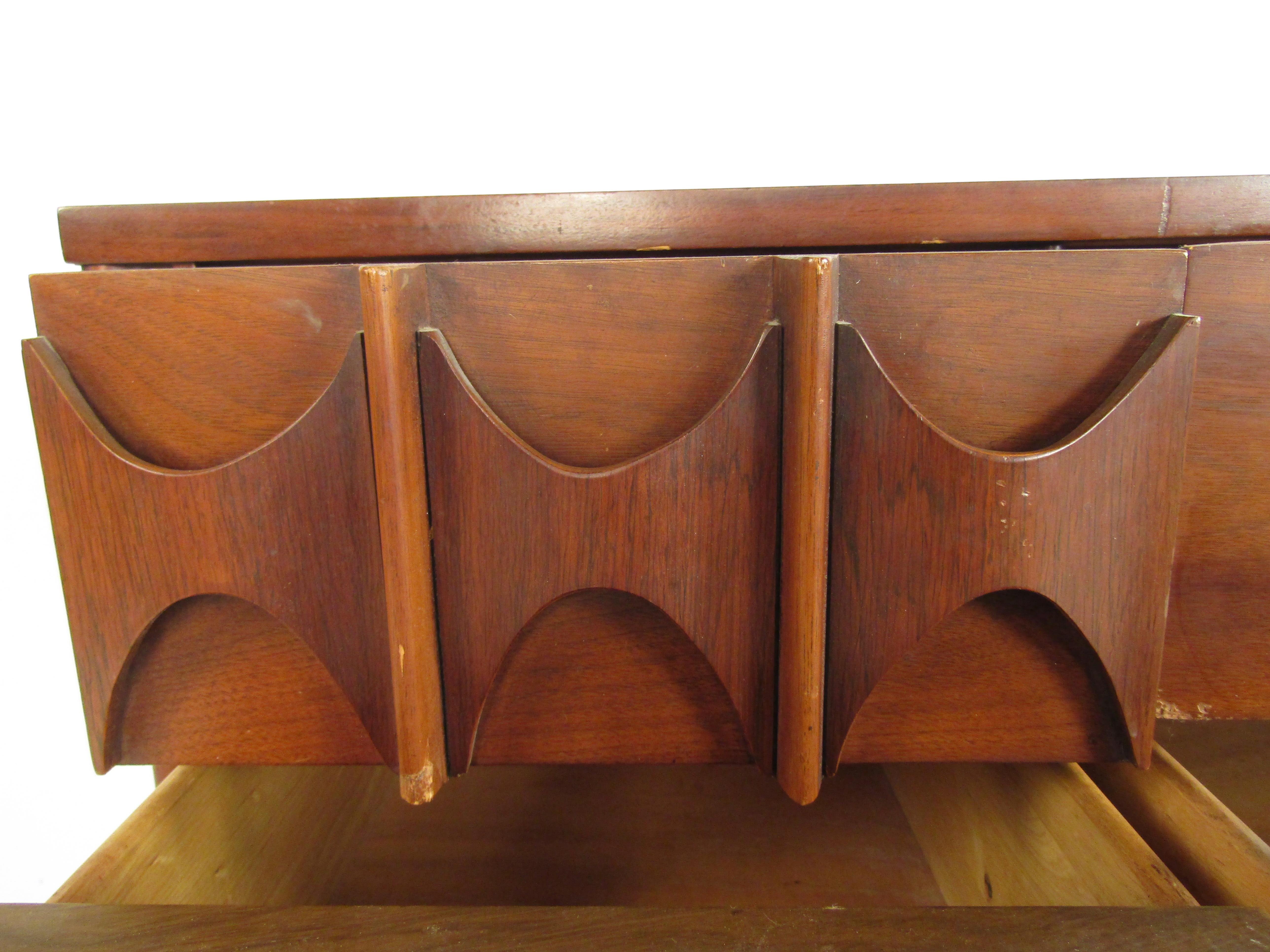 Mid-Century Modern Kent Coffey Perspecta Dresser 6