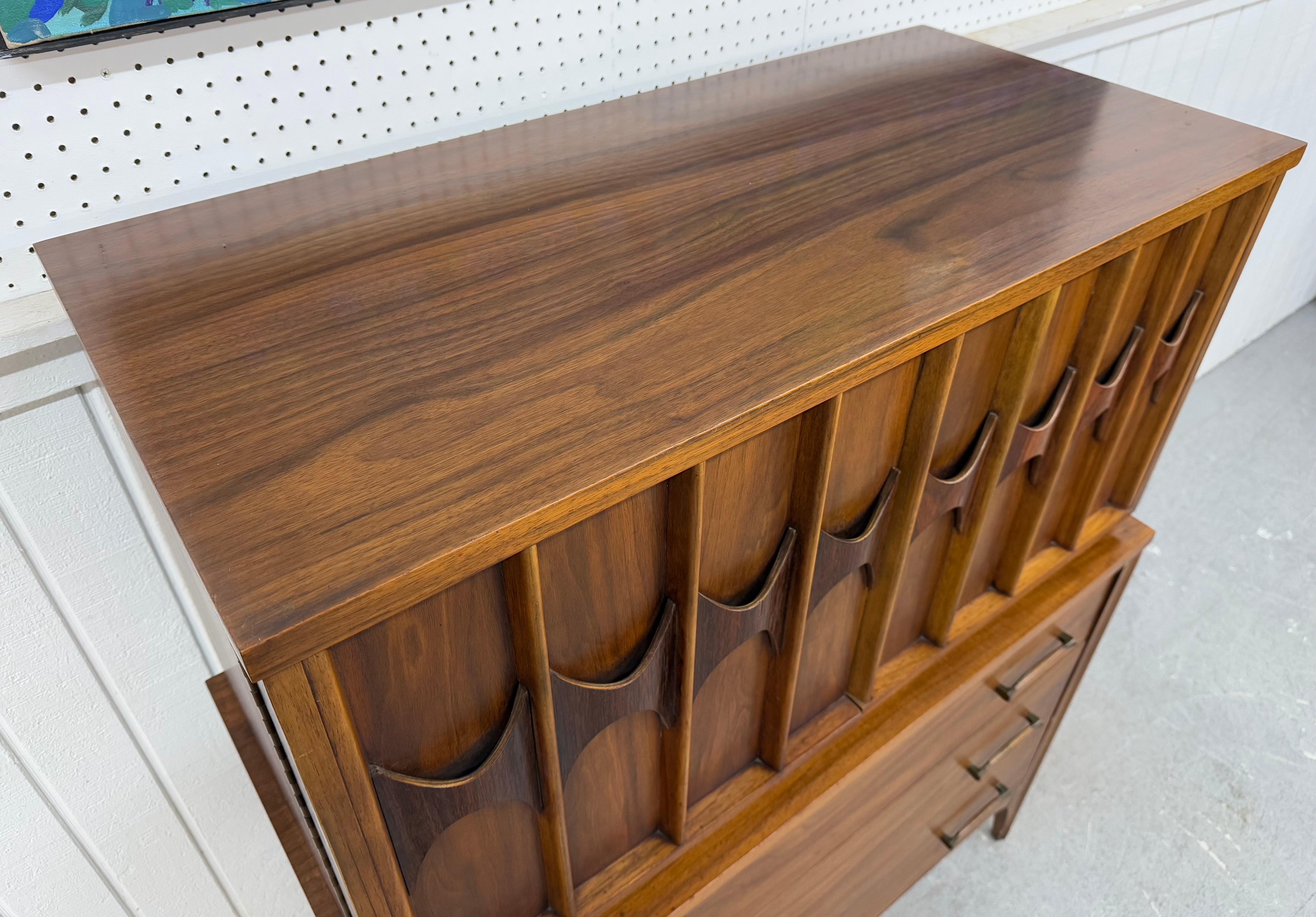 Mid-Century Modern Kent Coffey Perspecta Walnut High Chest In Good Condition In Clarksboro, NJ