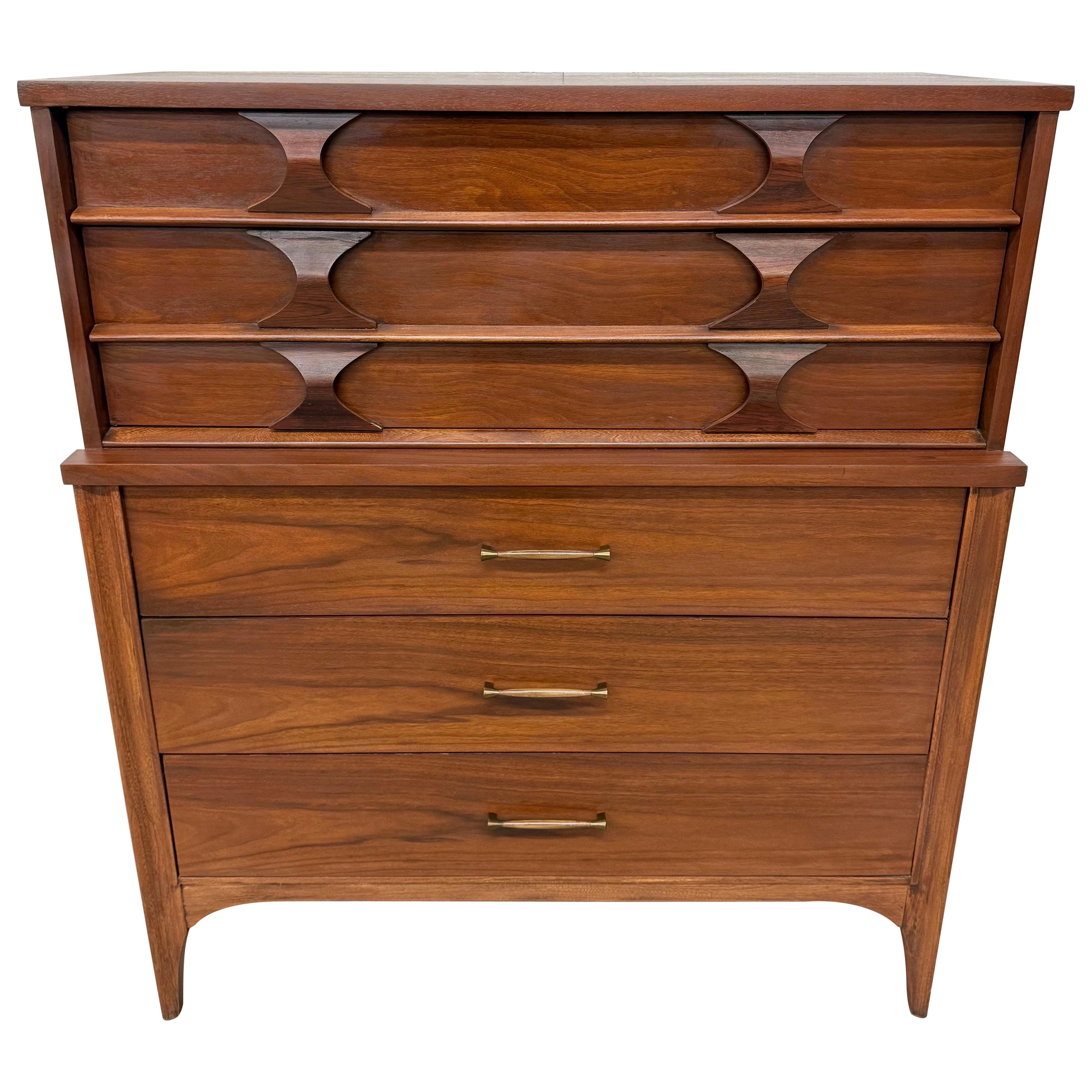Kent Coffey Perspecta Hohe Kommode aus Nussbaumholz, Mid-Century Modern