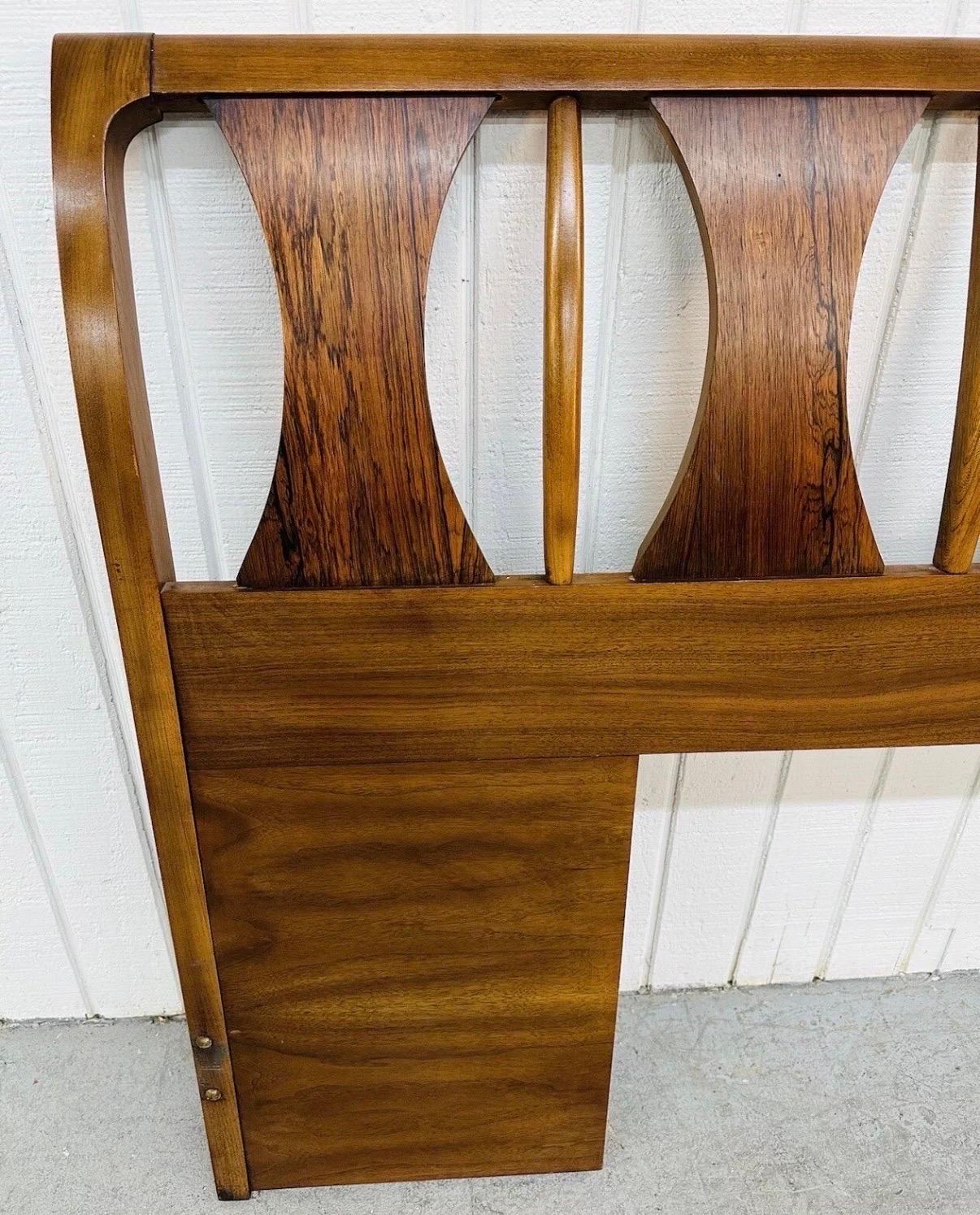 Mid-Century Modern Kent Coffey Perspecta Walnut & Rosewood King Headboard In Good Condition In Clarksboro, NJ