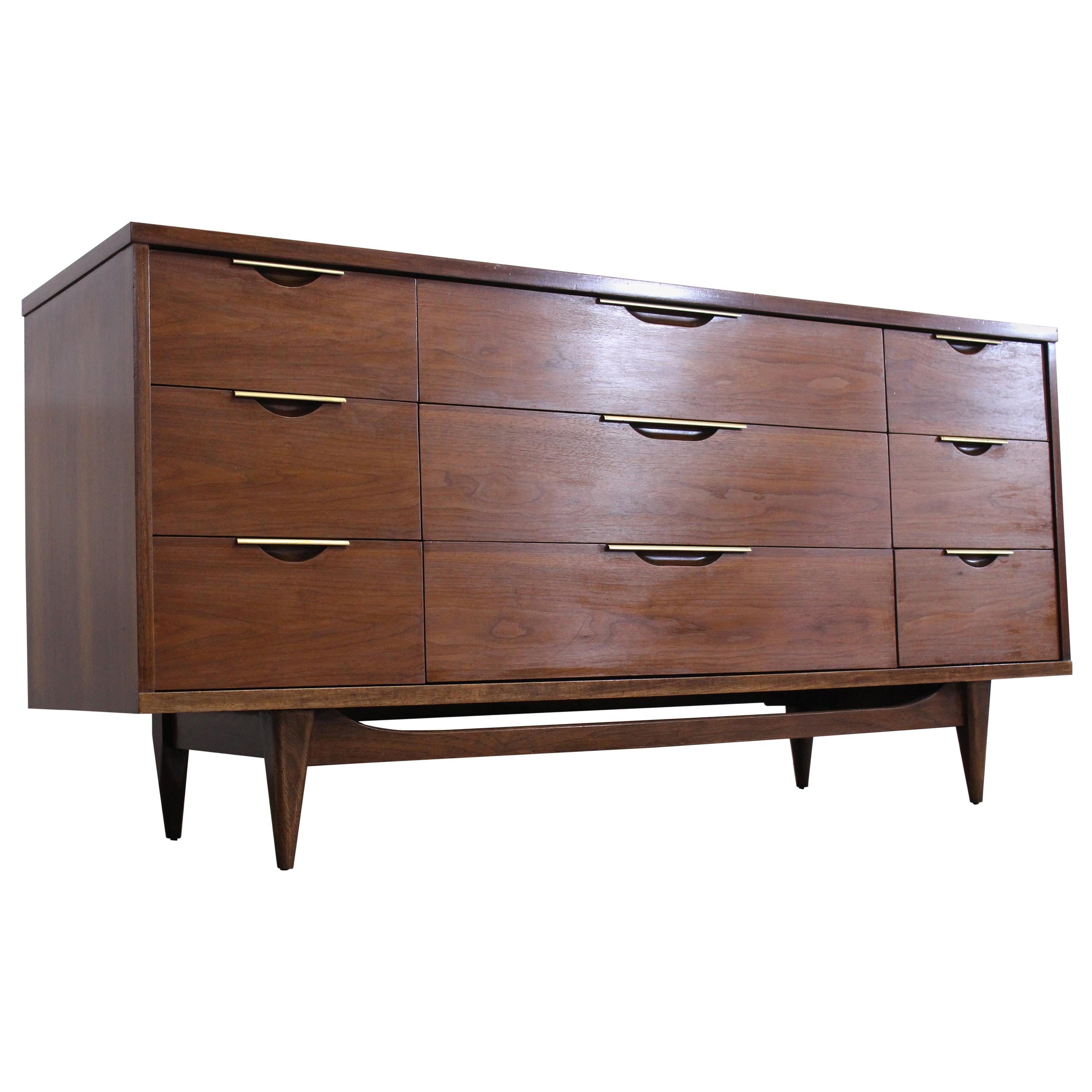 Mid-Century Modern Kent Coffey Tableau Walnut Credenza on Stretcher Base