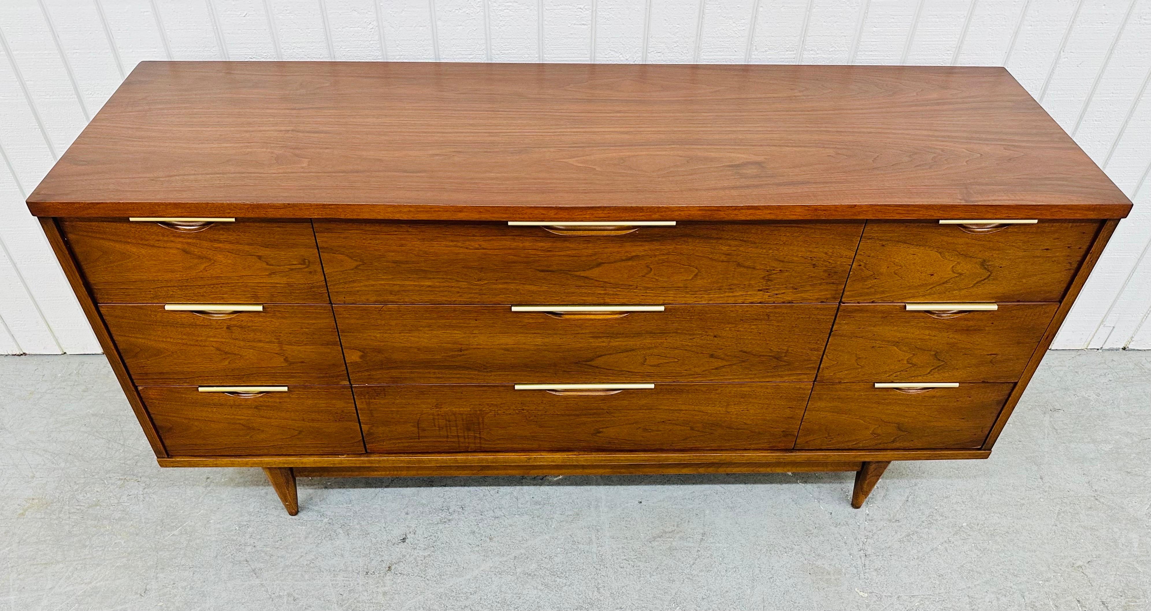 American Mid-Century Modern Kent Coffey Tableau Walnut Dresser