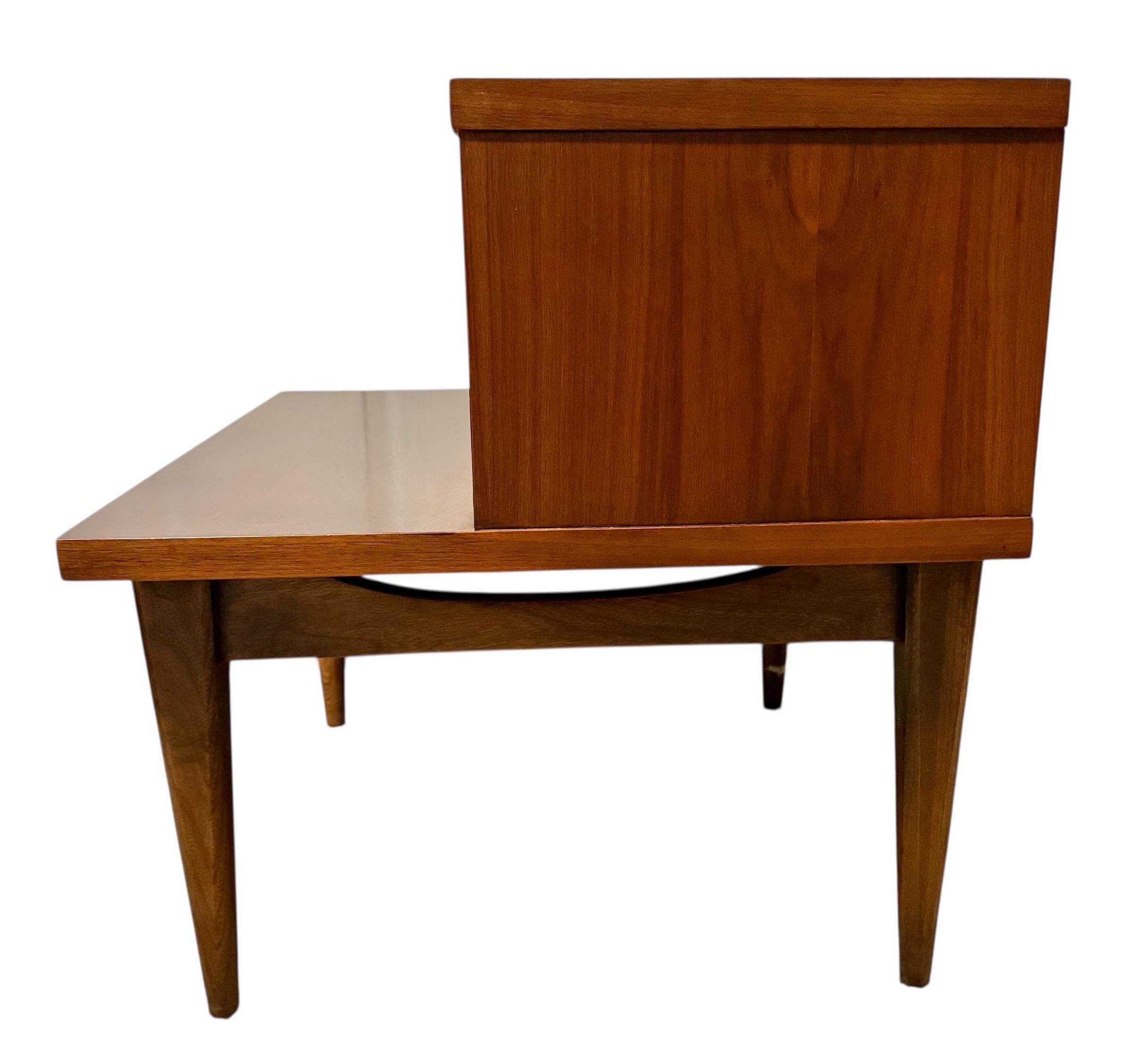 Brass Mid-Century Modern Kent Coffey Tableau Walnut Nightstand For Sale