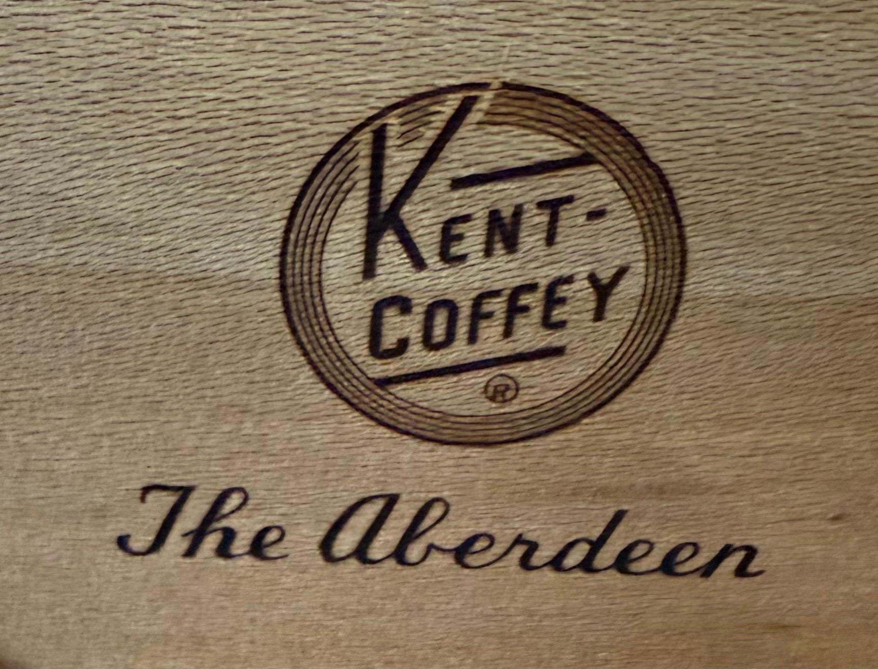Cassapanca di Kent Coffey 