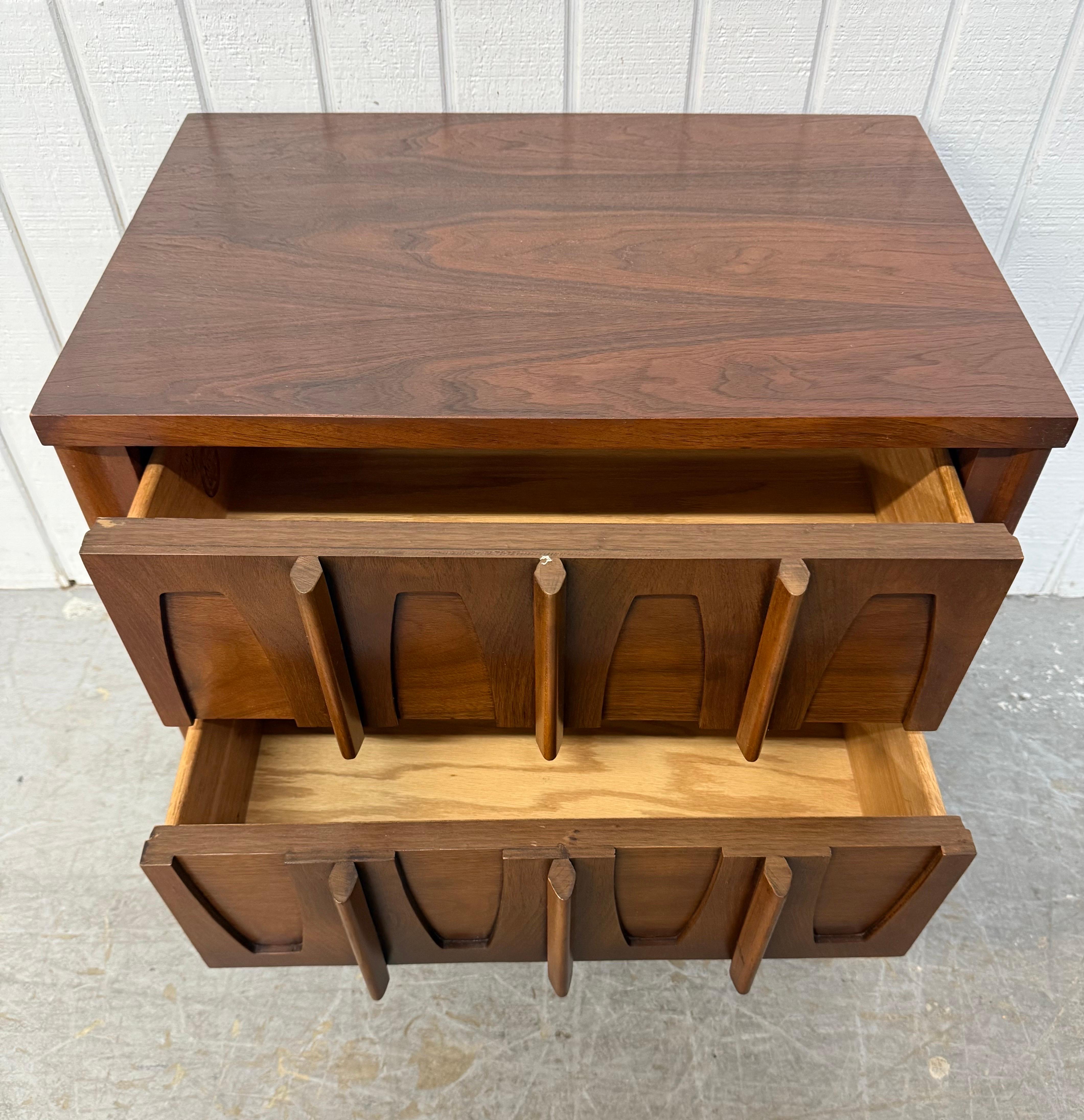 Mid-Century Modern Kent Coffey Townhouse Walnut Nightstands - Set of 2 For Sale 4