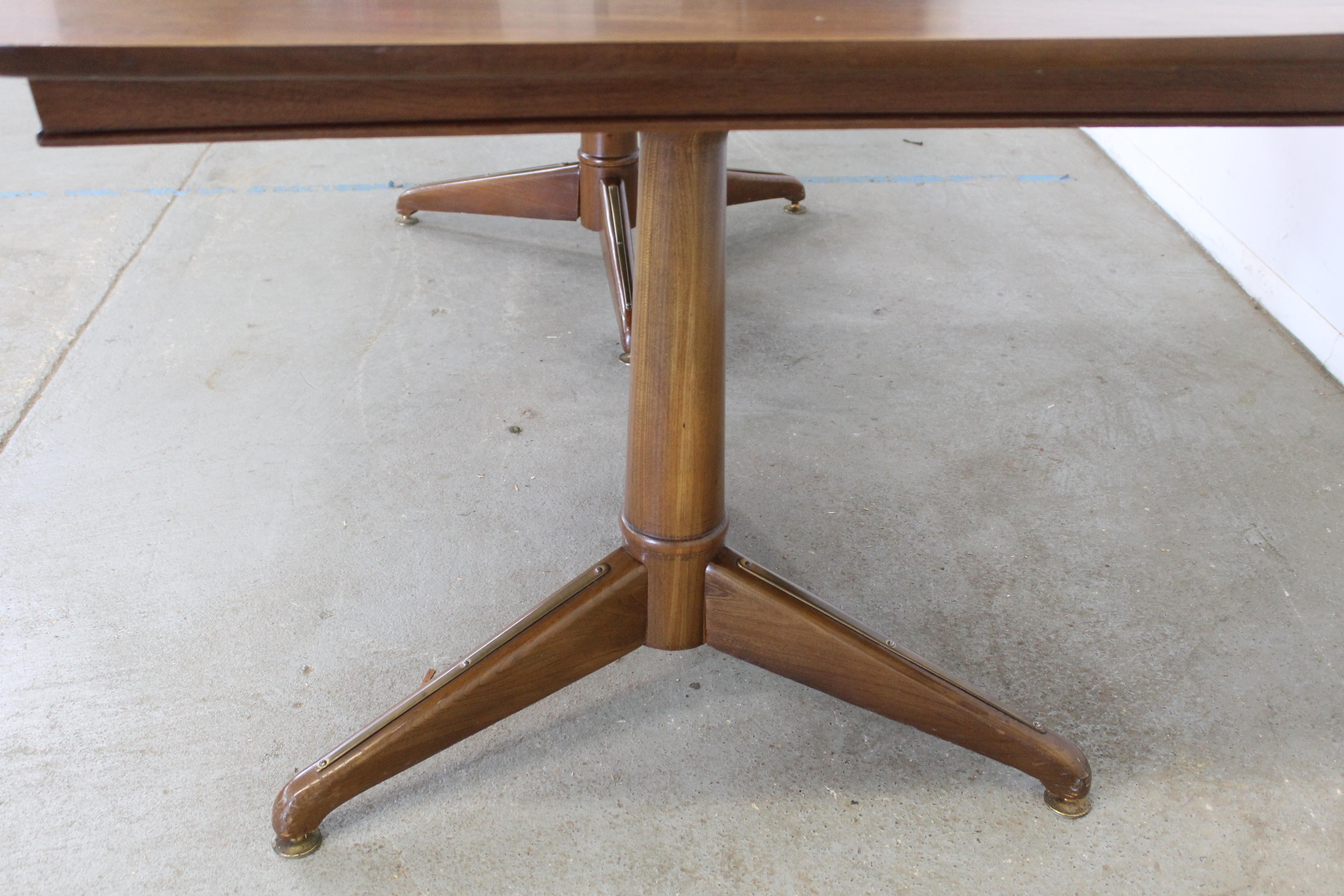Mid-Century Modern Kent Coffey Walnut Perspecta Dining Table 4