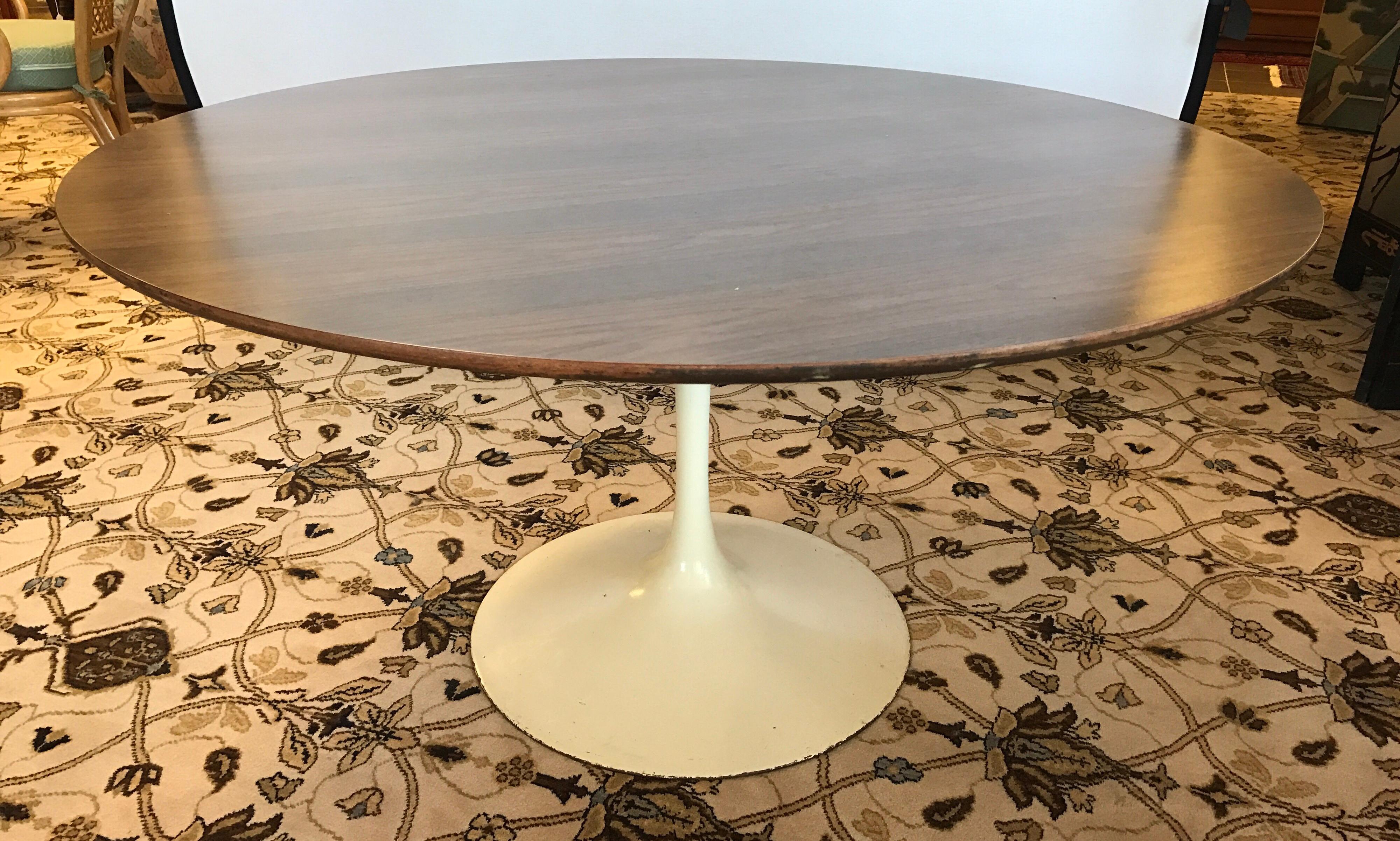 American Mid-Century Modern Kid Child Size Saarinen Tulip Table and Matching Five Chairs